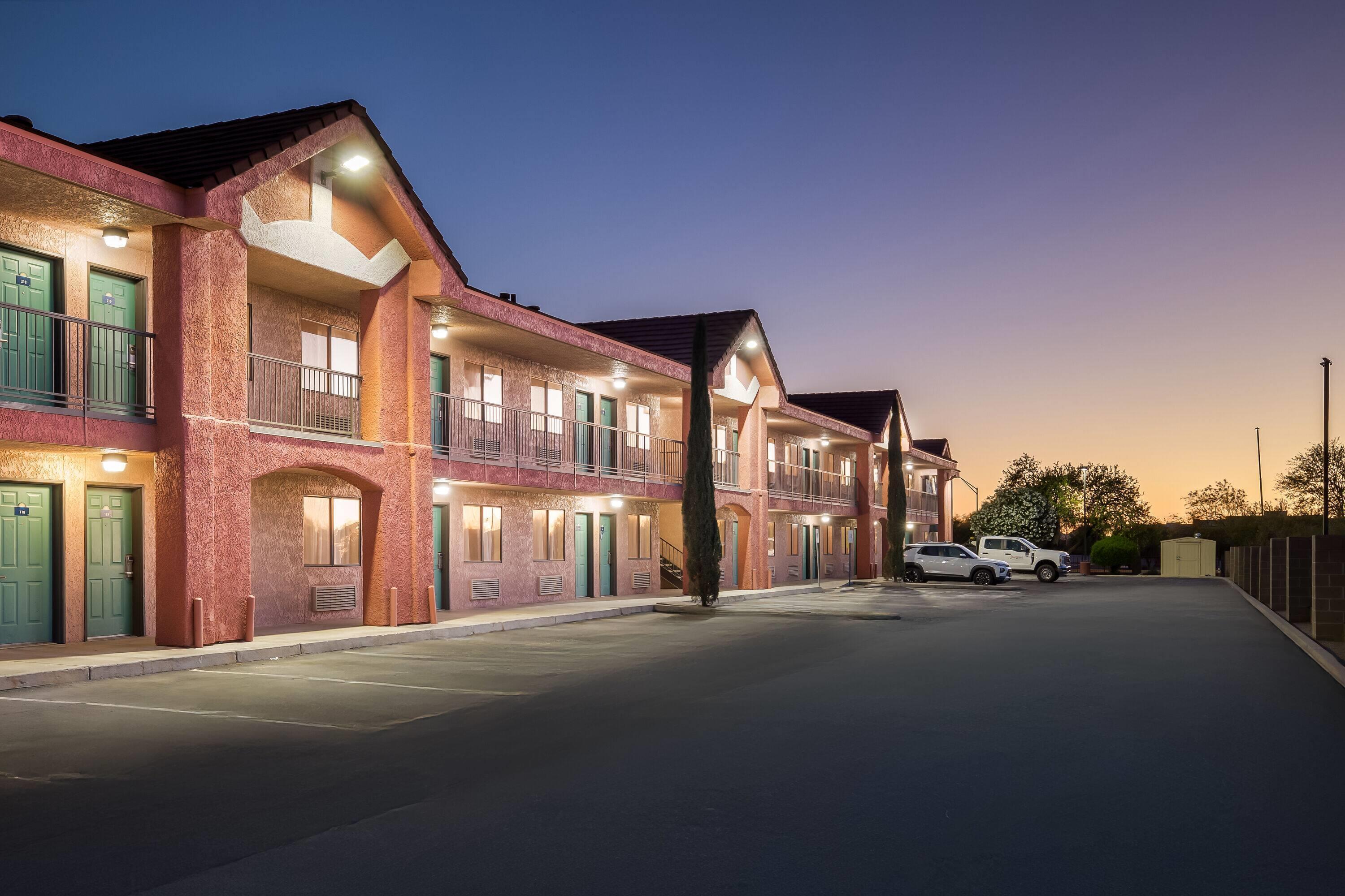 Vista Exterior Days Inn by Wyndham Tucson Airport