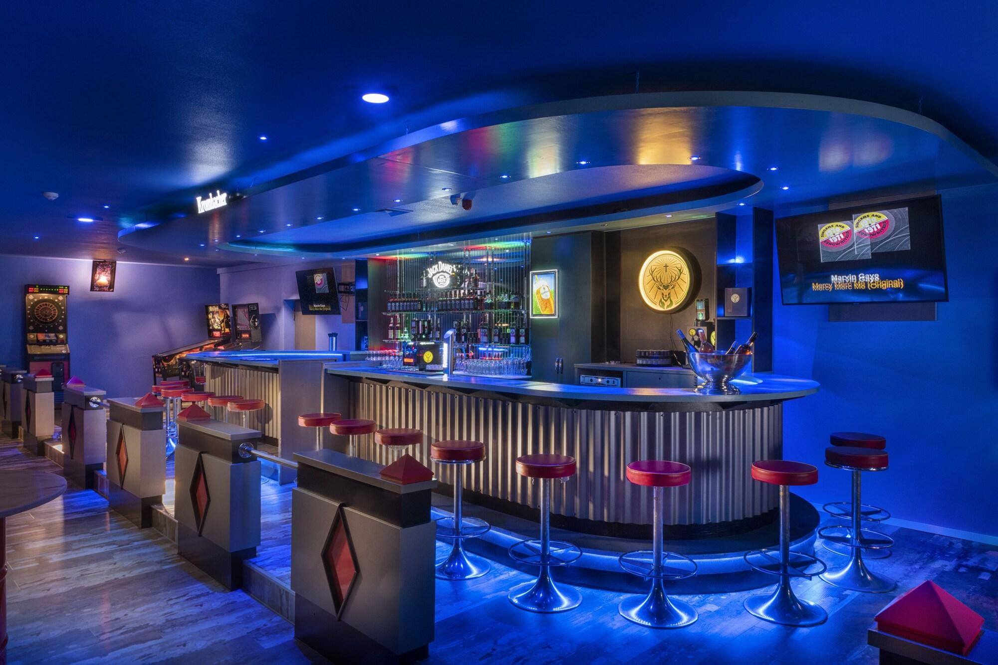 Bar/Salón Eurostrand Resort Moseltal