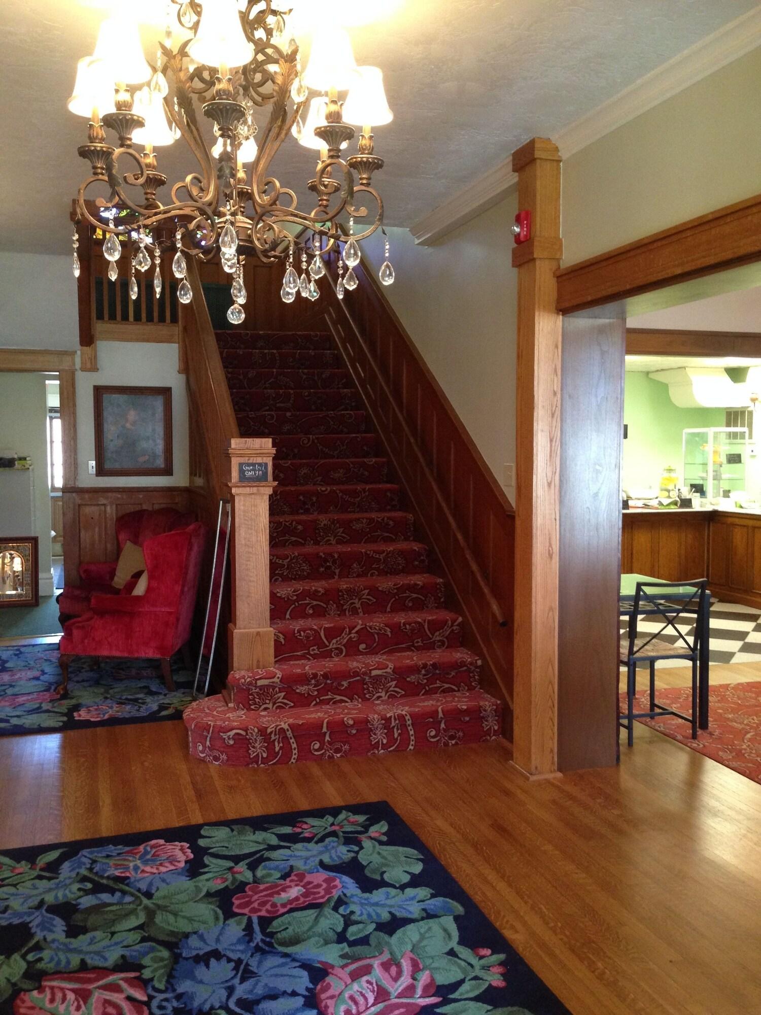 Vista Lobby Thistledown At Seger House
