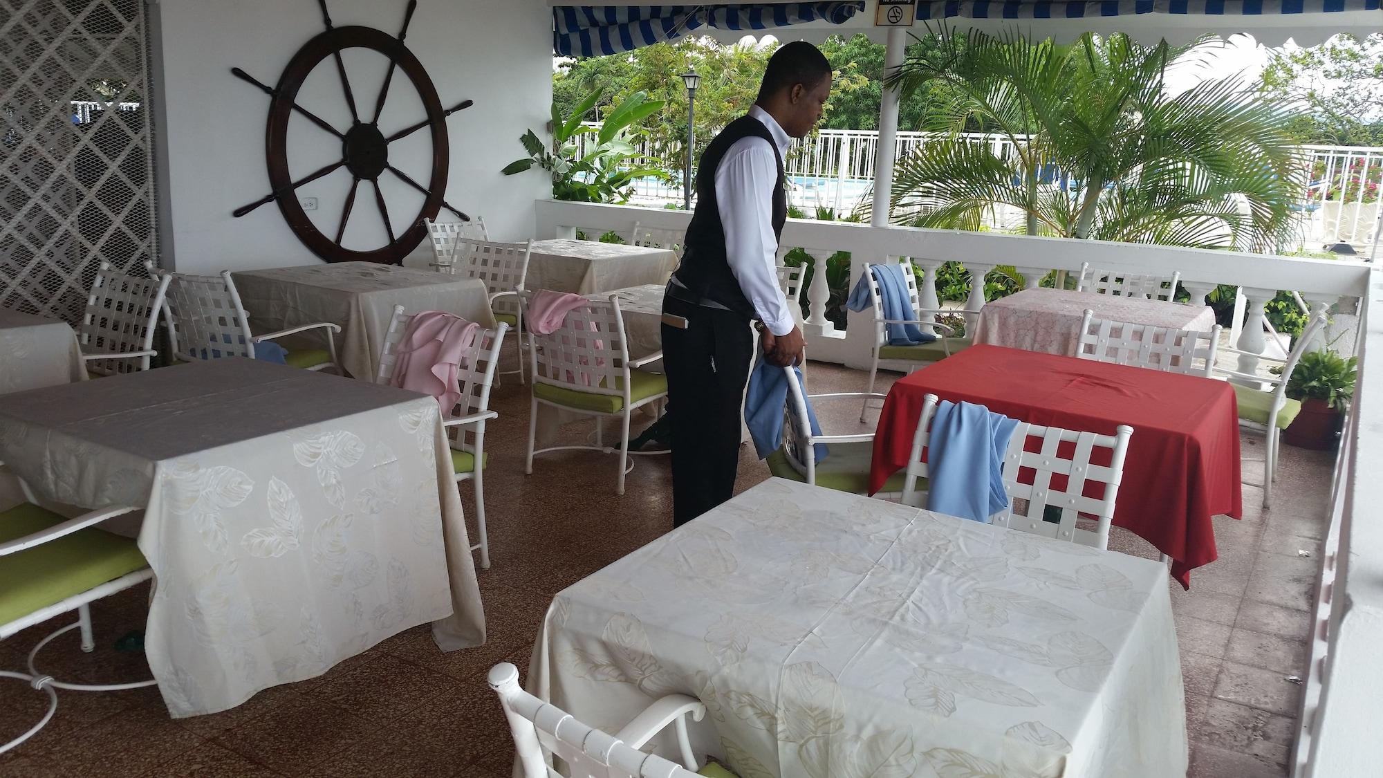 Restaurant Sky View Beach Studio At Montego Bay Club Resort