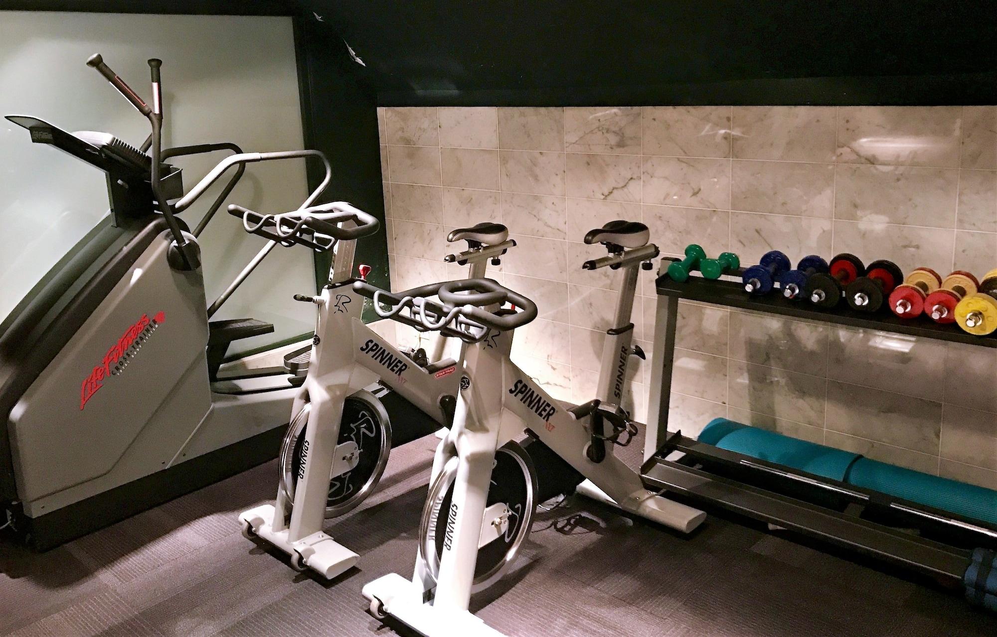 Gimnasio Golden Tulip Opera De Noailles