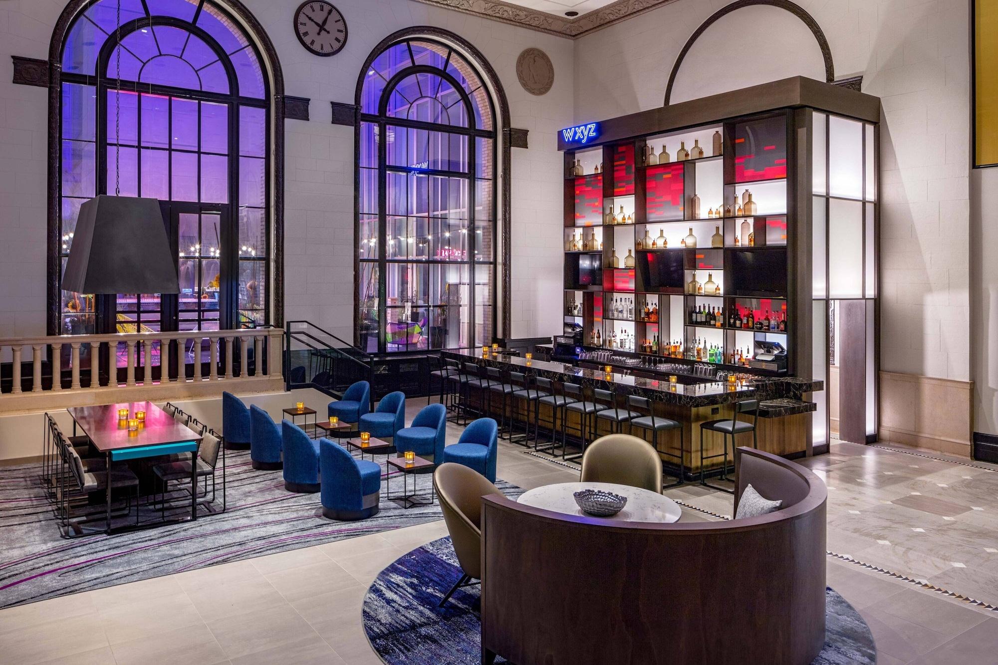 Vista Lobby Aloft Philadelphia Downtown