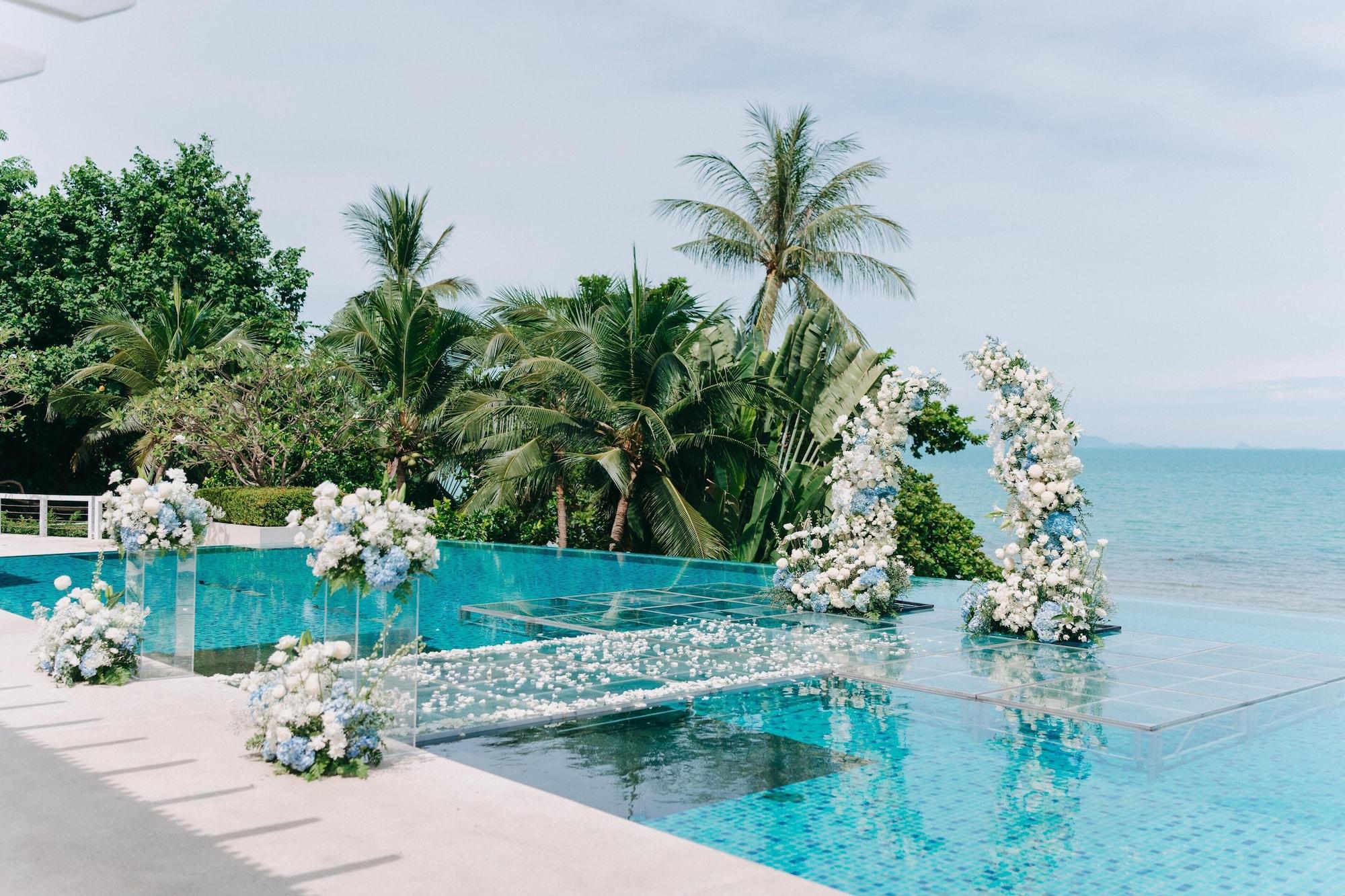 Vista Piscina Conrad Koh Samui