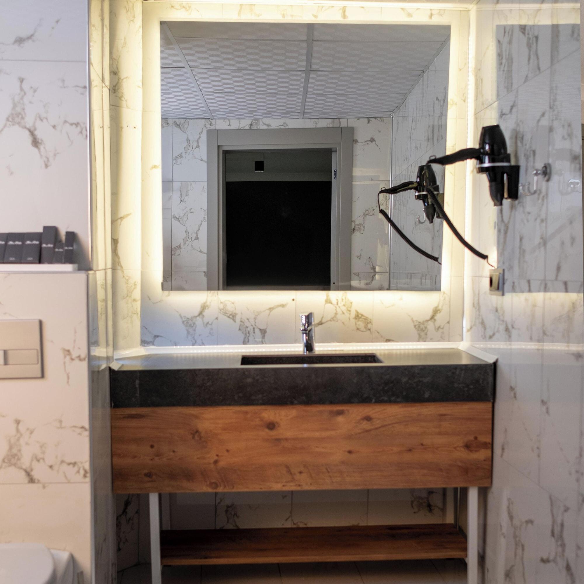 Equipamiento de Habitación Mec Avila