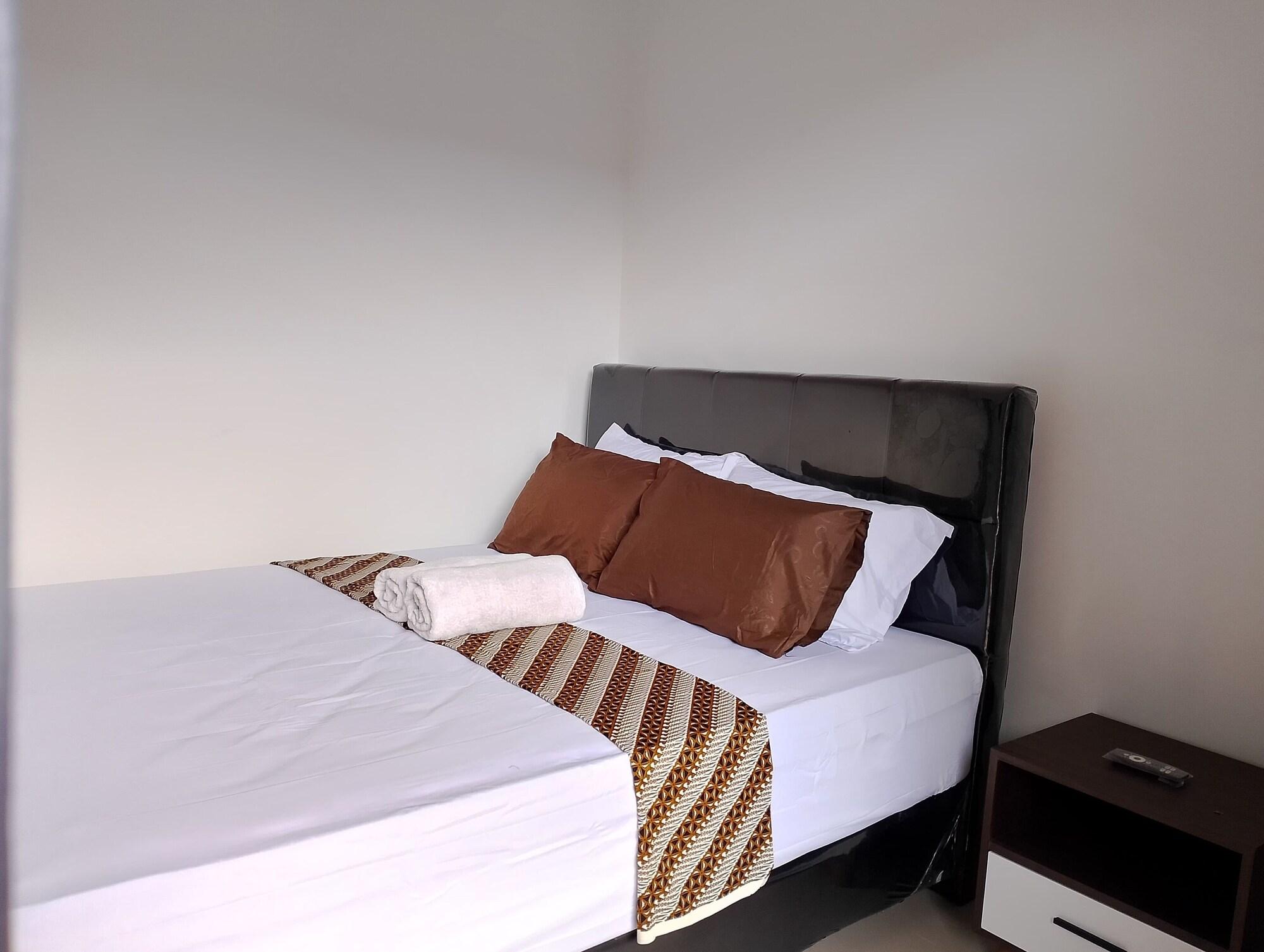 Varios Royal House Pratama