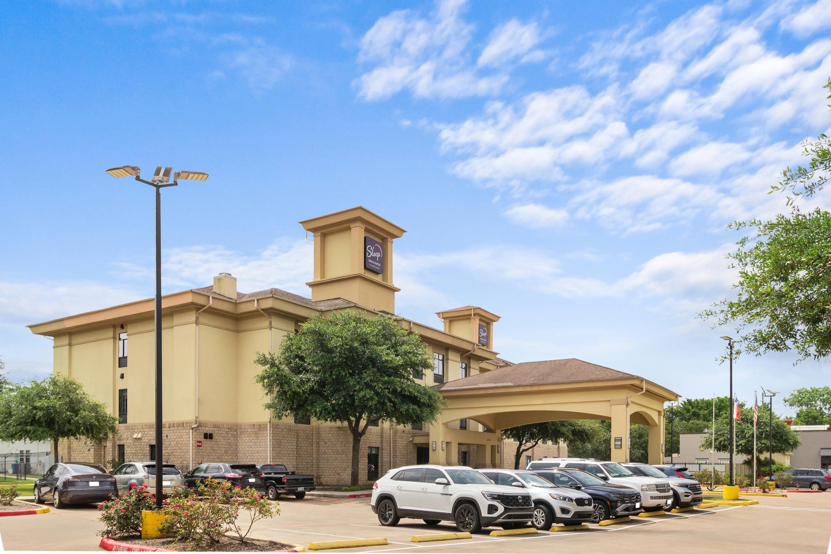 Vista Exterior Sleep Inn&Suites Bush Intercontinental - Iah East