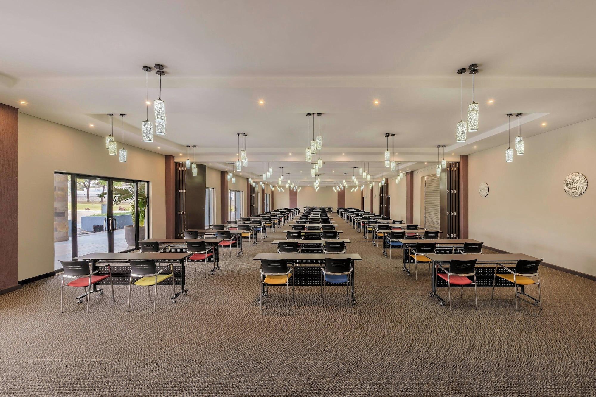 Sala de Reuniones Protea Hotel by Marriott Ndola
