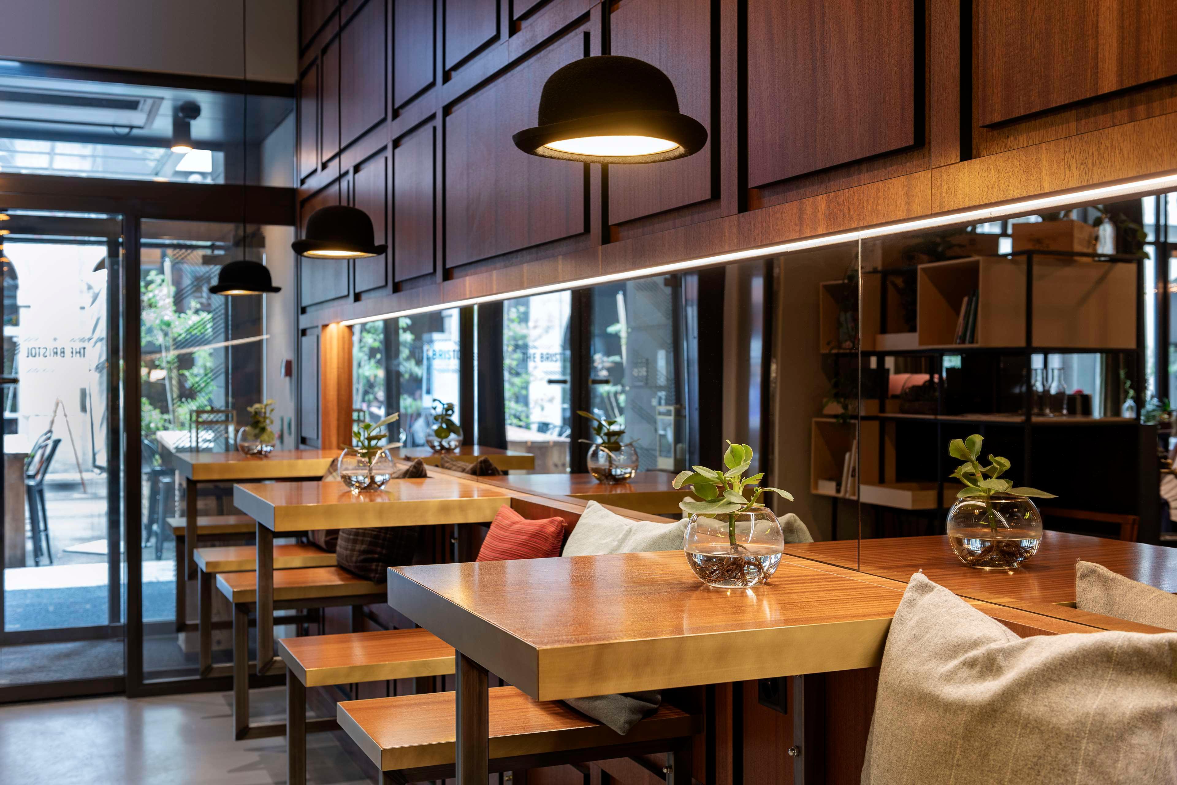 Vista Lobby NH Bern The Bristol