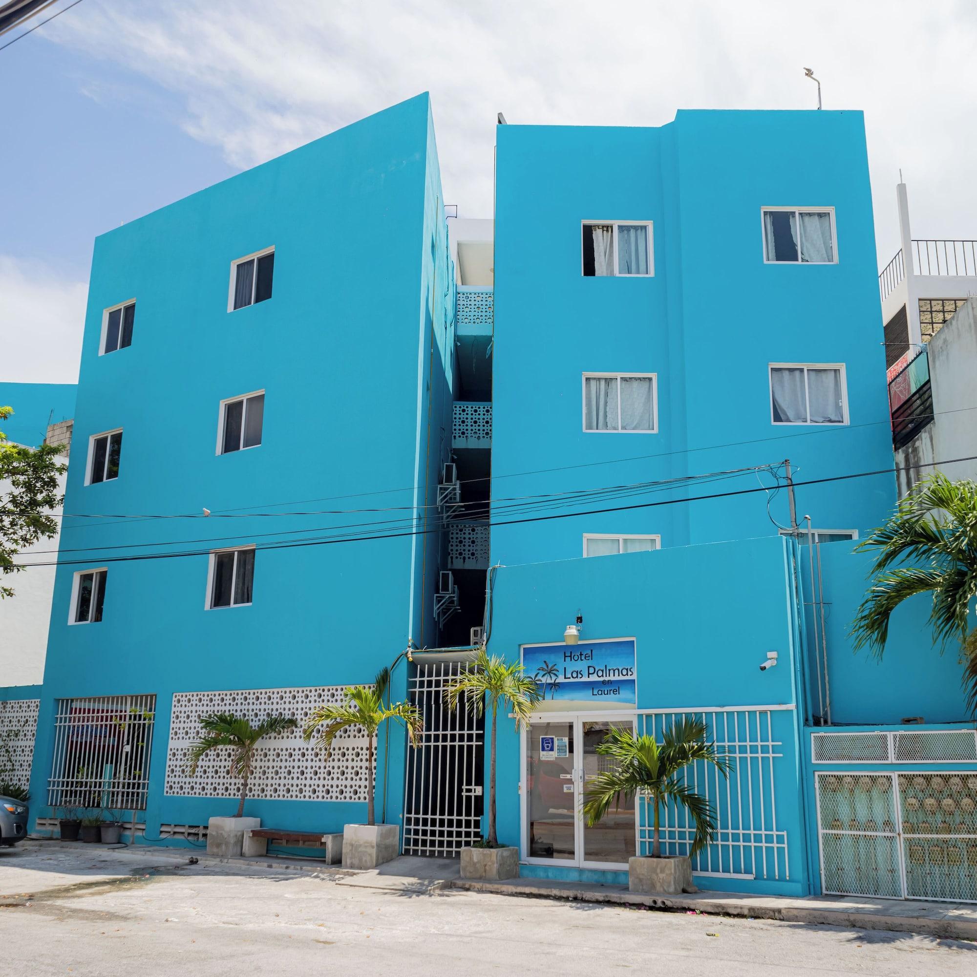 Vista Exterior Hotel Las Palmas en Laurel