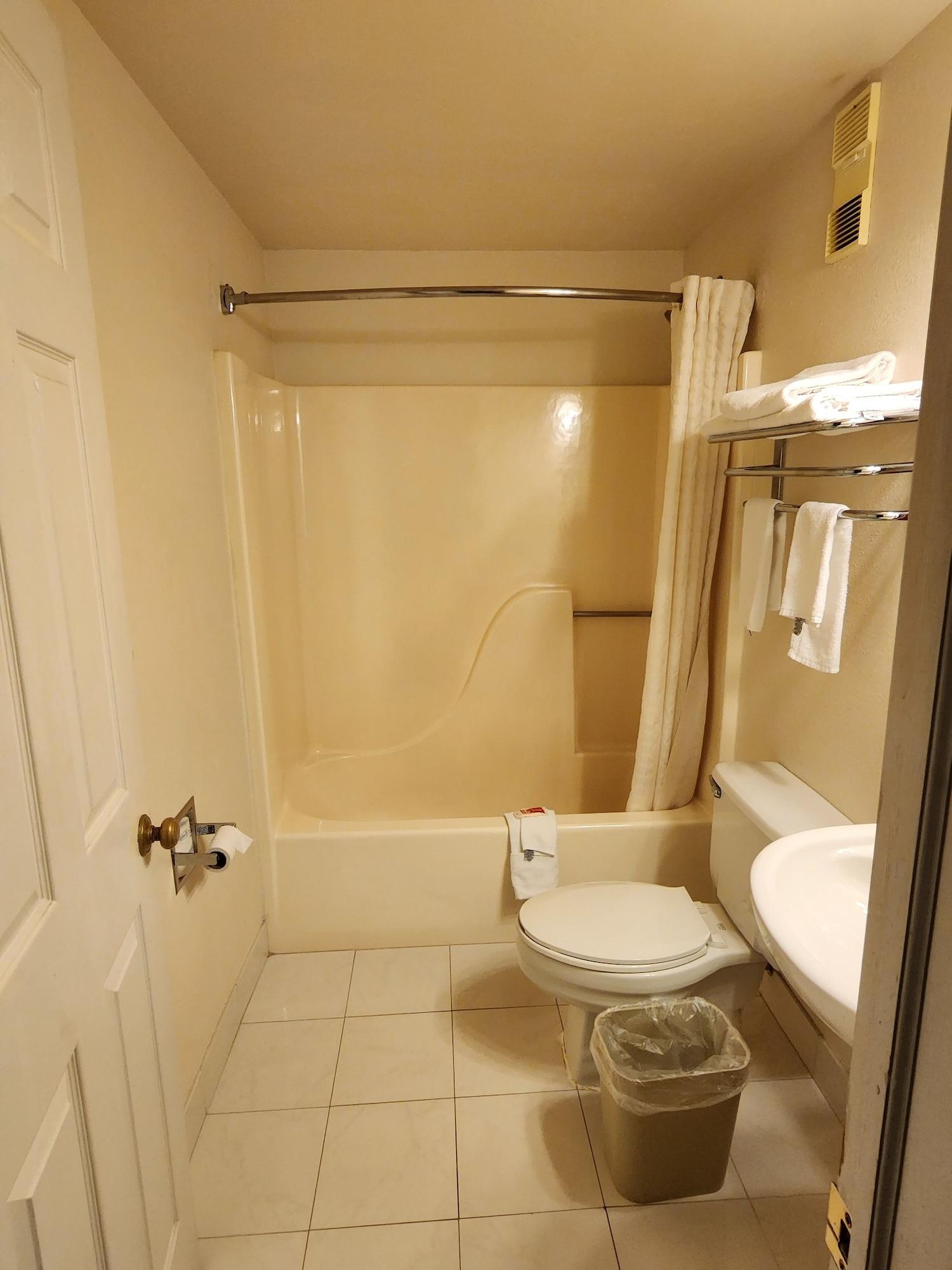 Equipamiento de Habitación Econo Lodge & Suites Grand Rapids Airport
