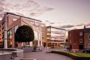 Alojamiento - Herbert Park Hotel