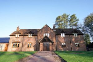 Alojamiento - The Jack Russell