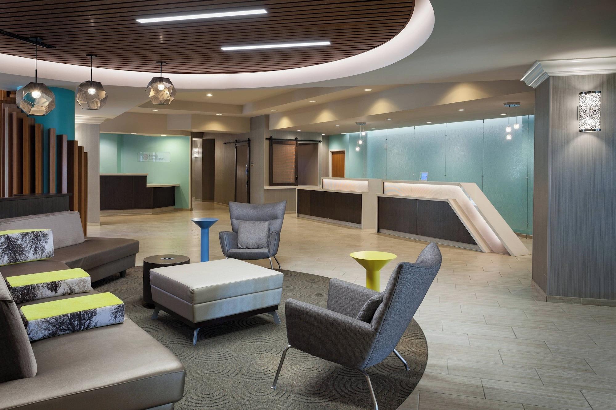Vista Lobby SpringHill Suites Orlando Lake Buena Vista Marriott Village