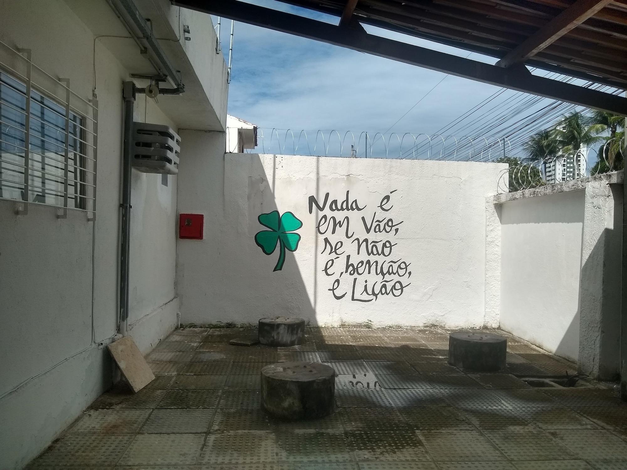 Variados (as) Casa da Esquina Pousada