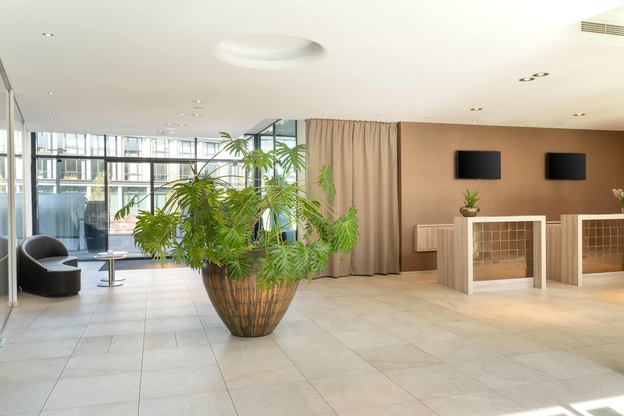 Vista Lobby elaya hotel kleve, Trademark Collection by Wyndham