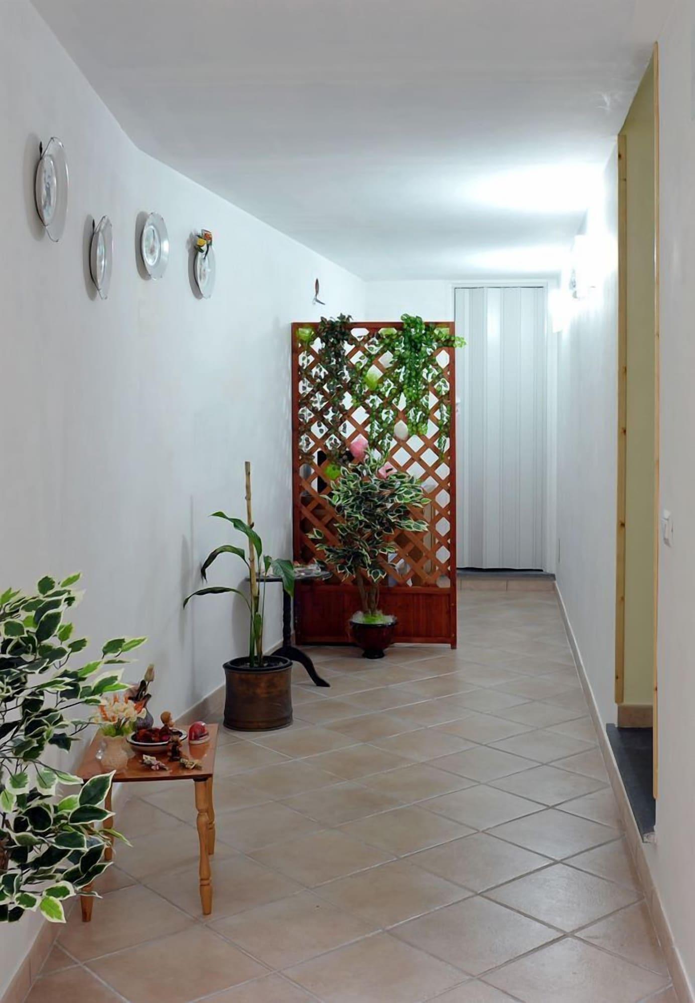 Varios Il Cottage Bed & BreakFast