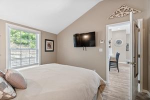 Alquiler Vacacional - Cozy cottage w/hot tub, game room & backyard. Close to West Point and Bethel.