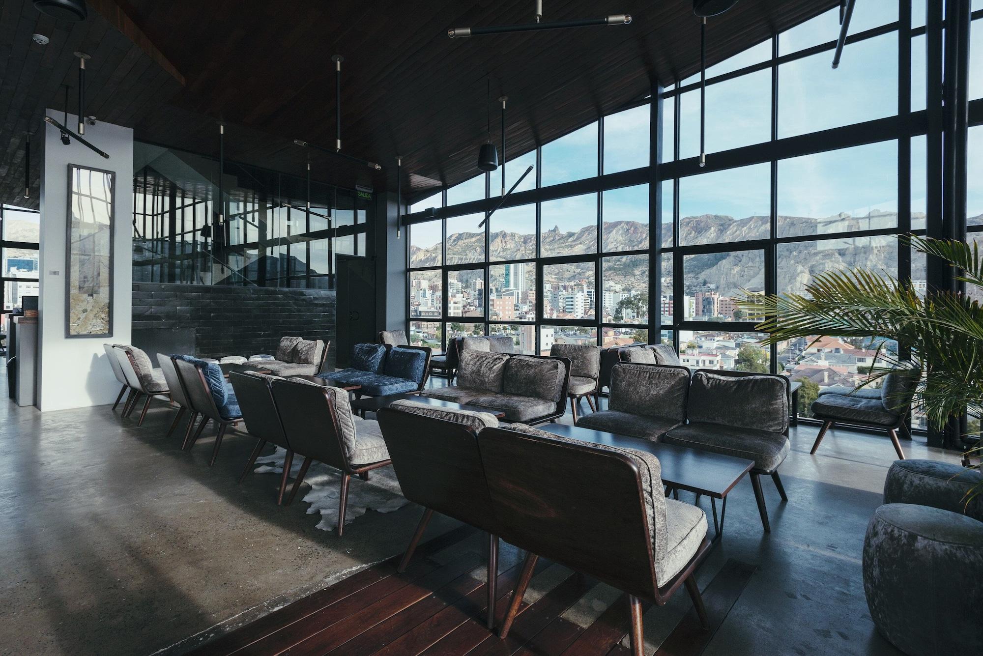 Vista Lobby Atix Hotel