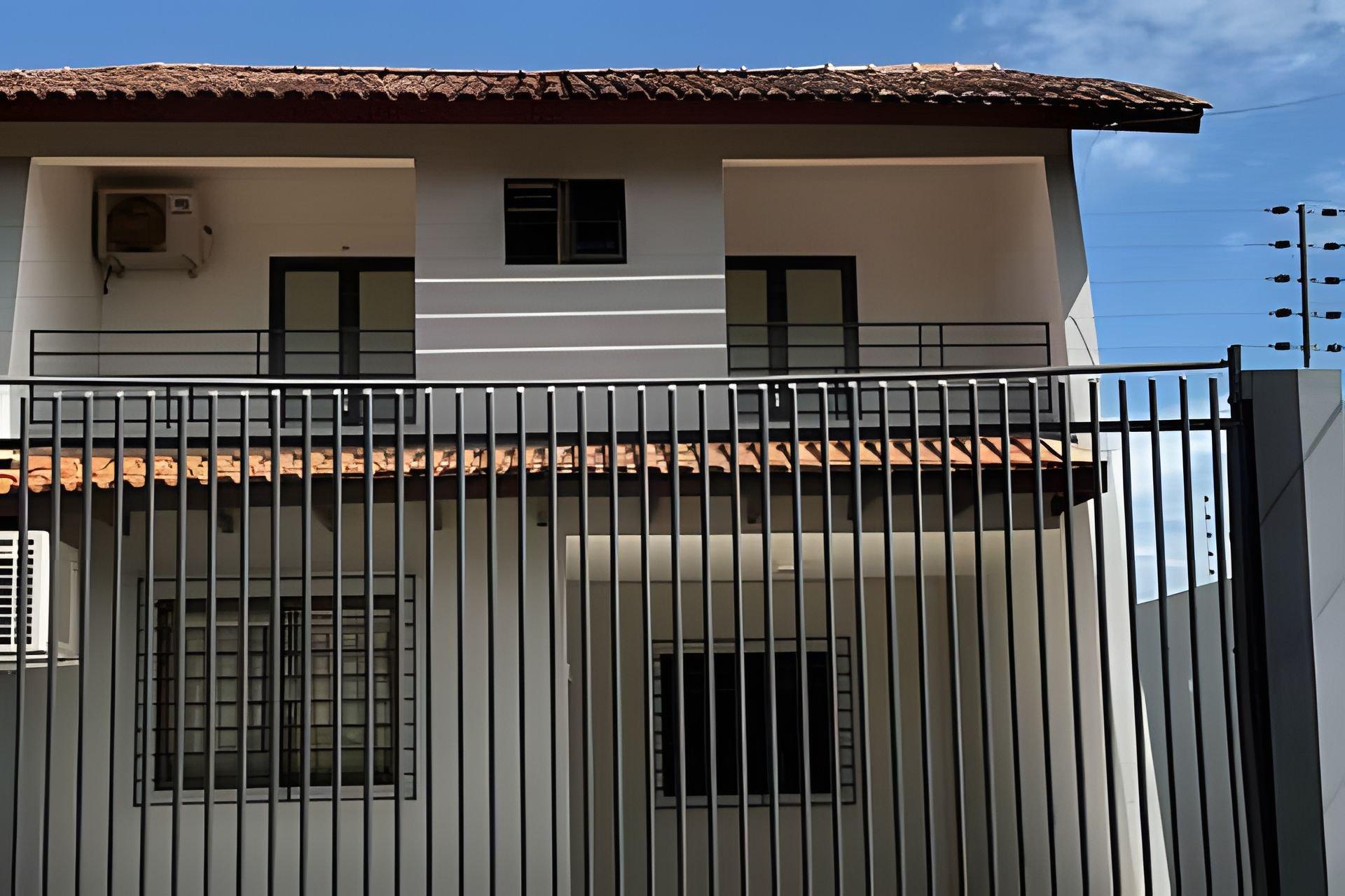 Vista Exterior Casa bem localizada.