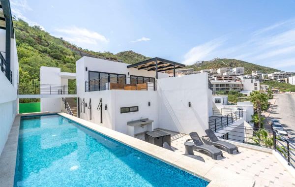 4BR retreat - hot tub, fire pit & skyline views - Hoteles con jacuzzi en Los cabos, México