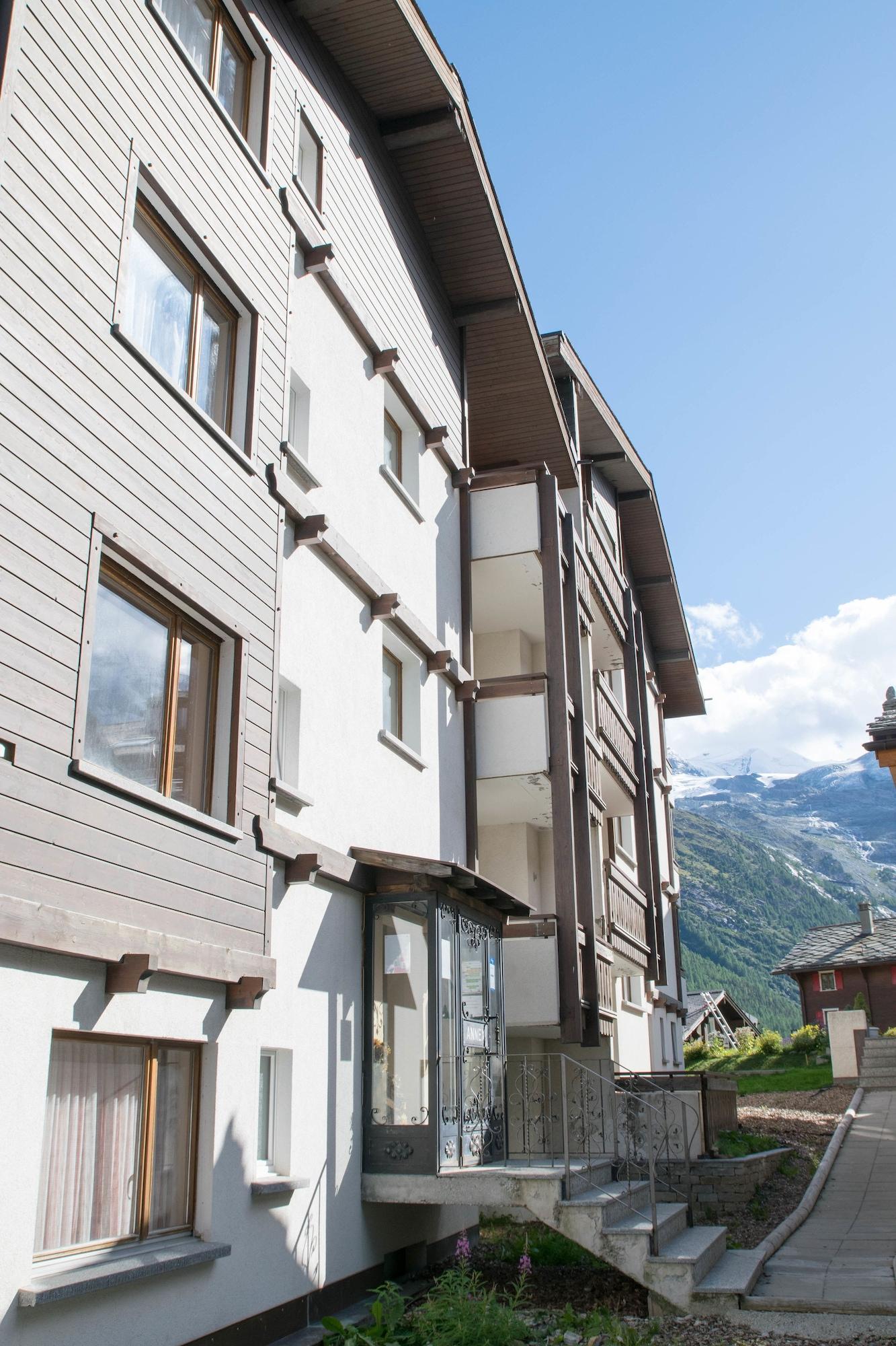 Vista Exterior Europa Annex