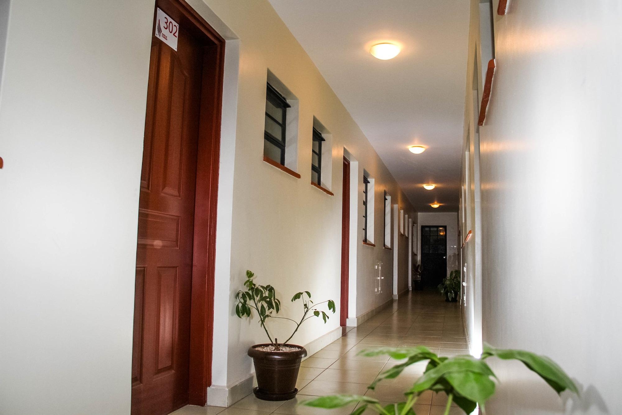 Varios Eron Hotel