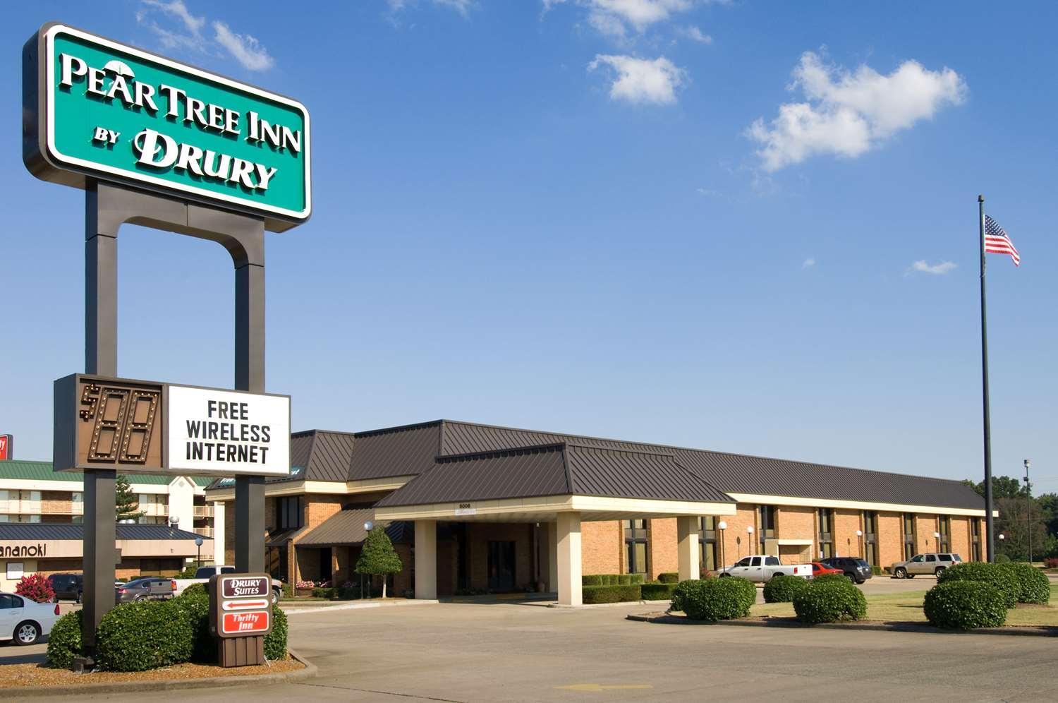 Vista Exterior Mustang Inn