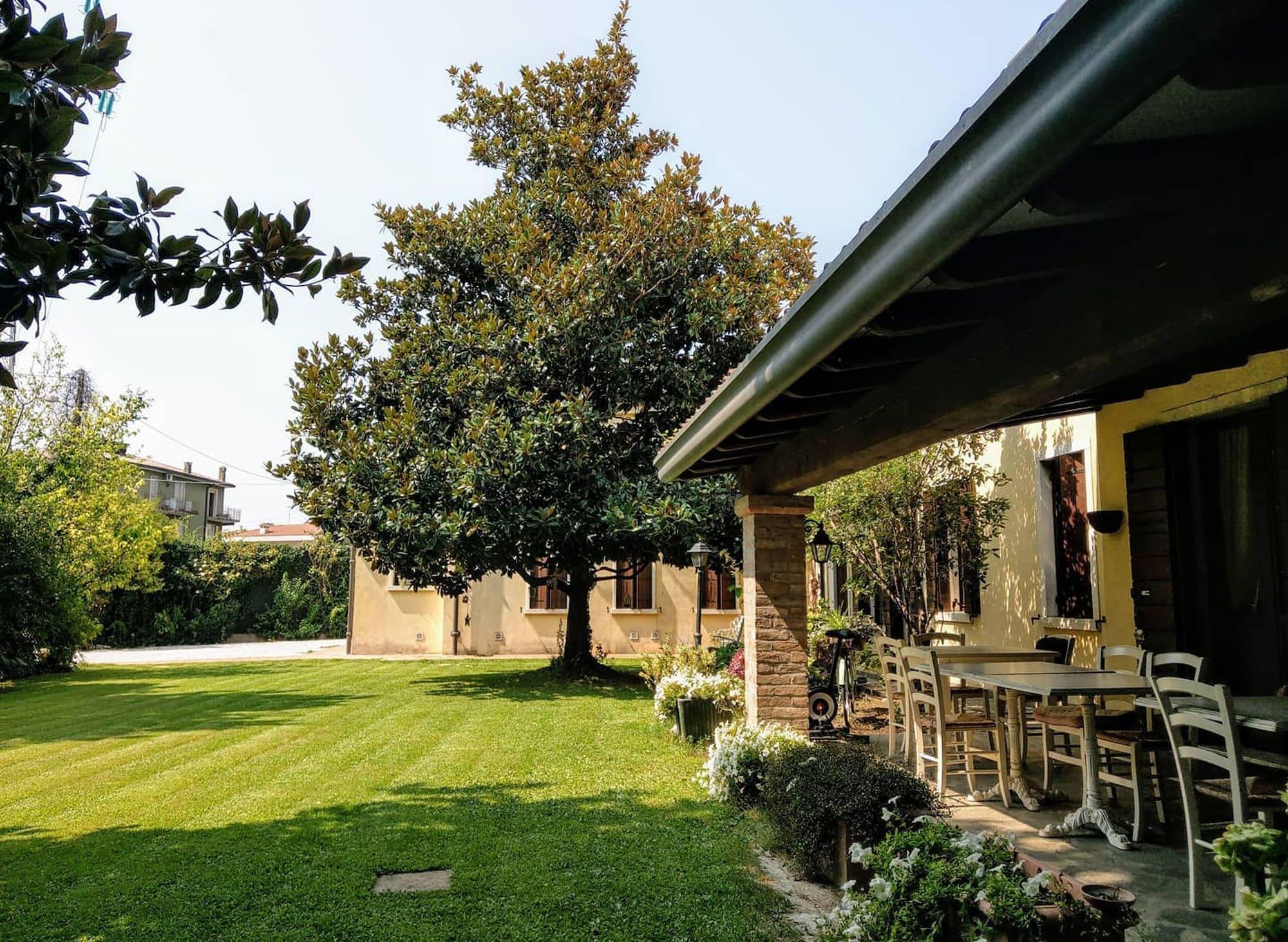 Vista Exterior Casa Camilla