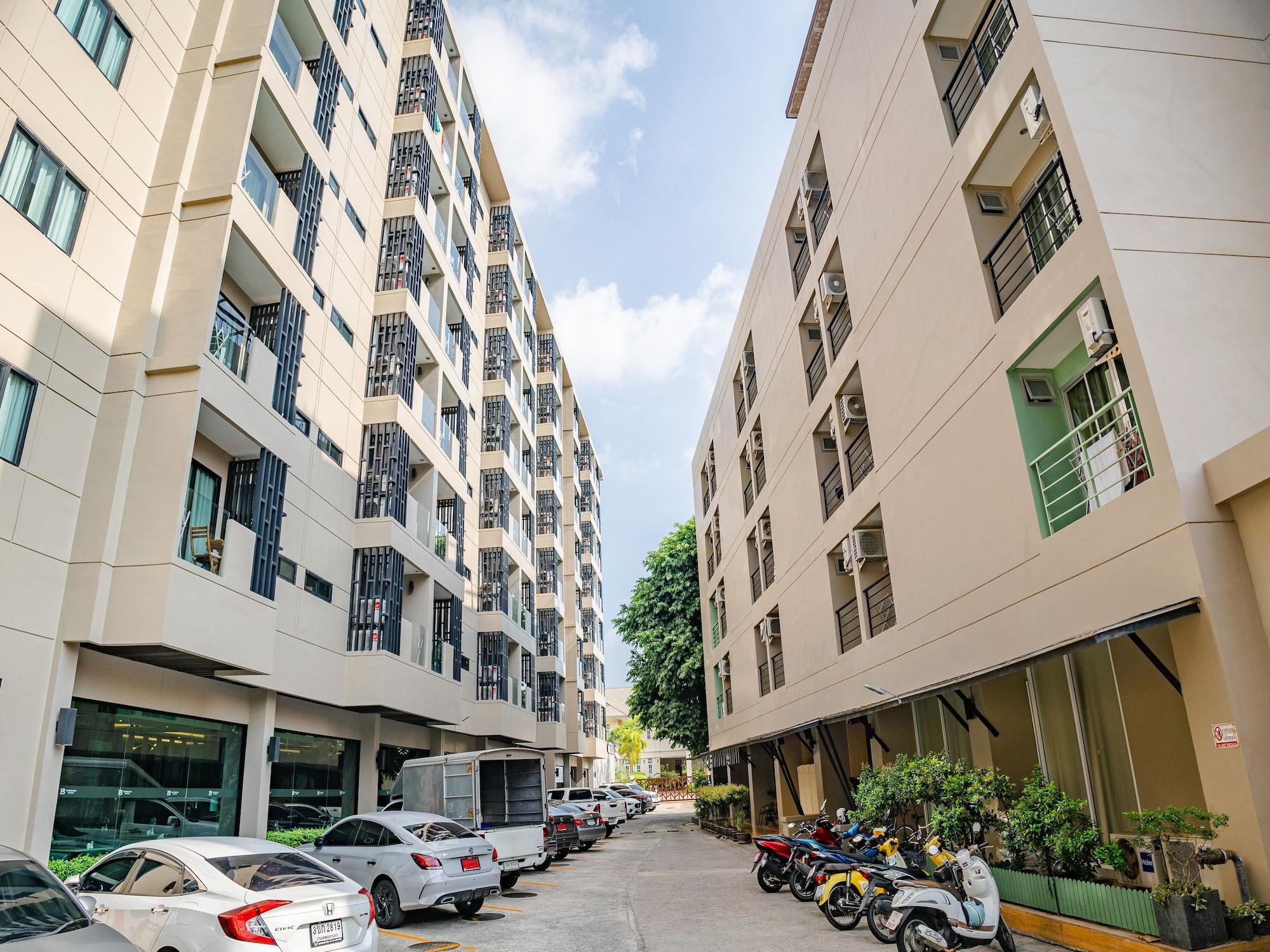 Vista Exterior Patong Bay Residence