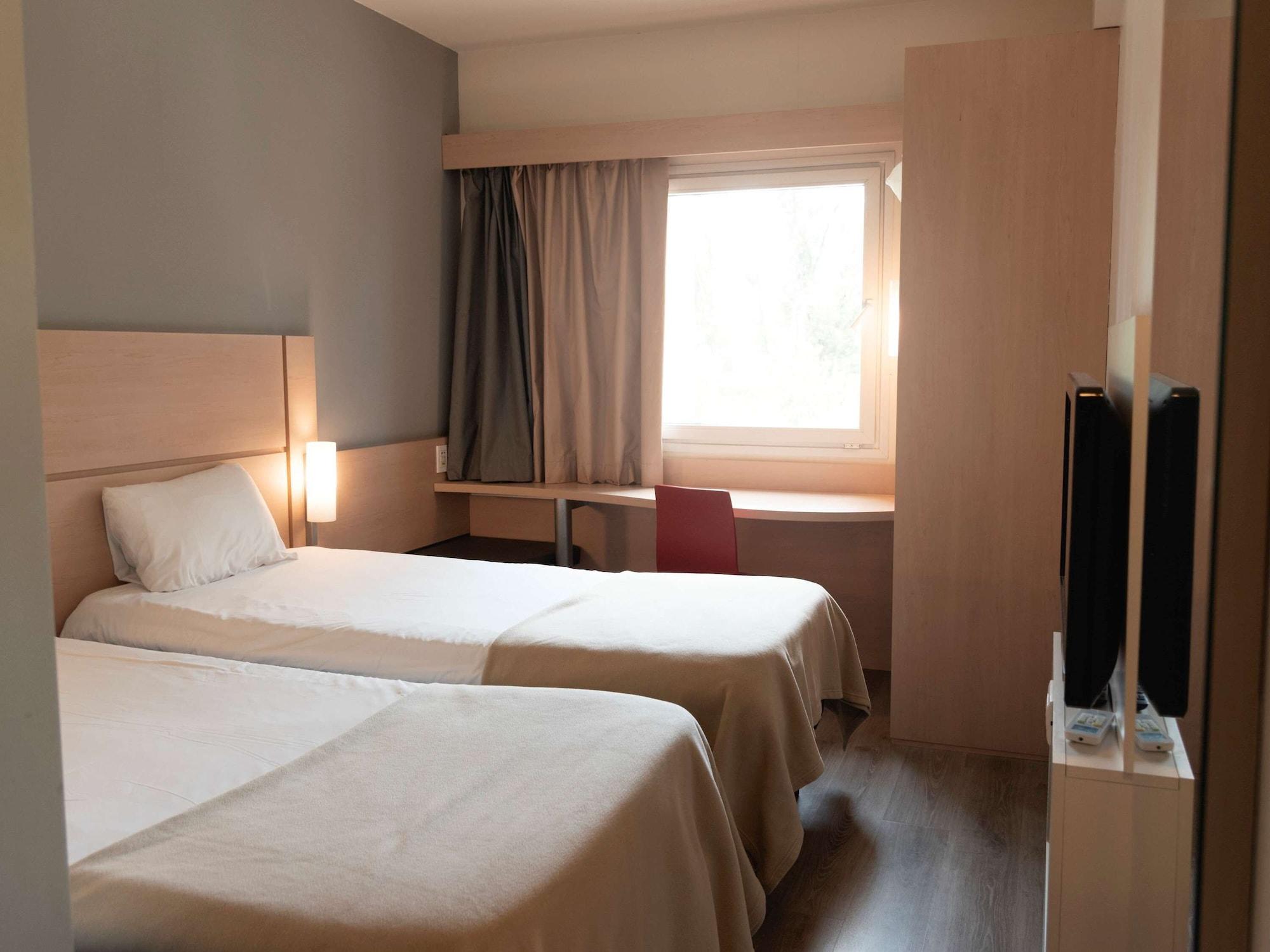 Habitación Ibis Pilar