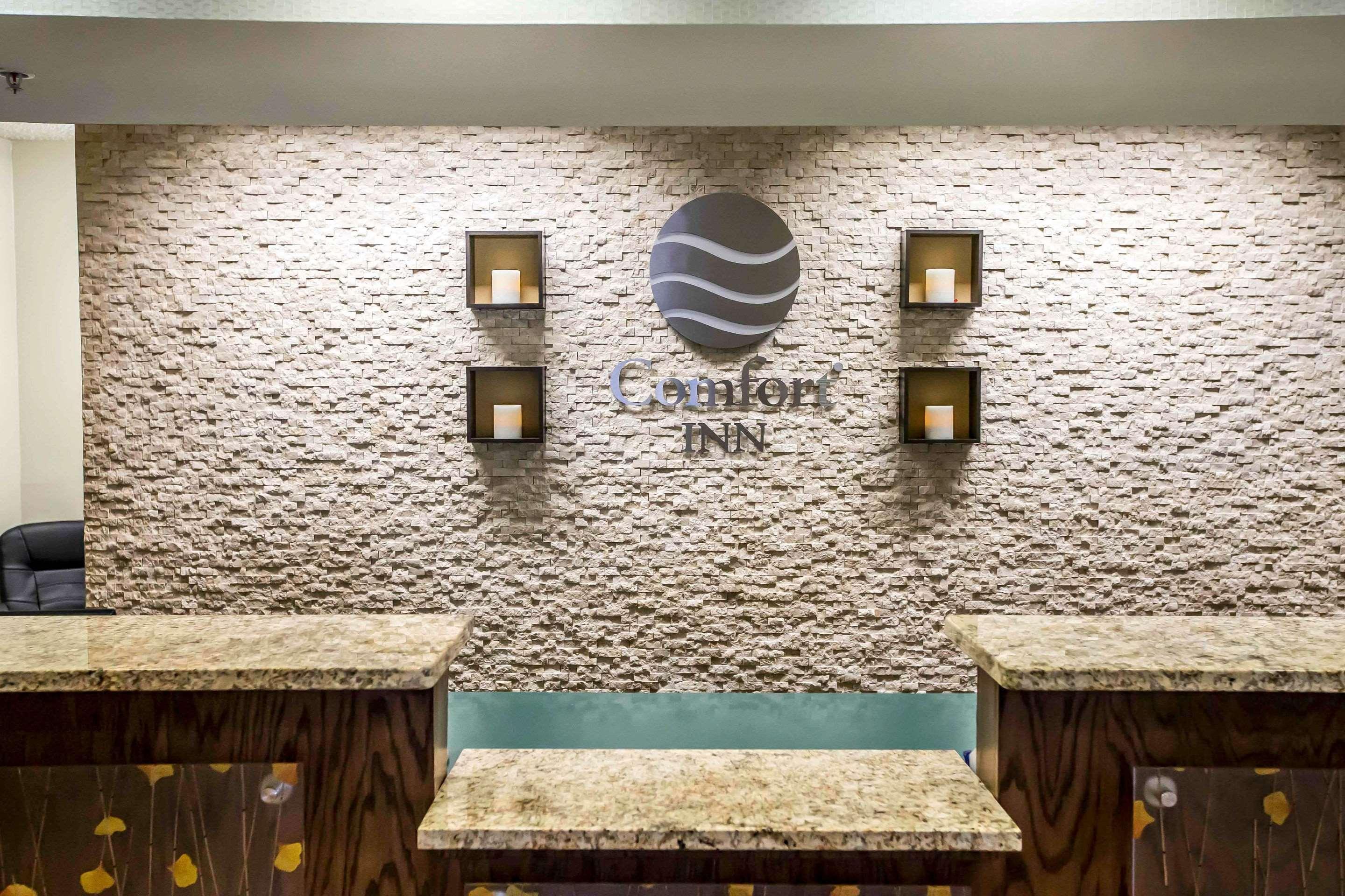 Vista Lobby Comfort Inn Schererville