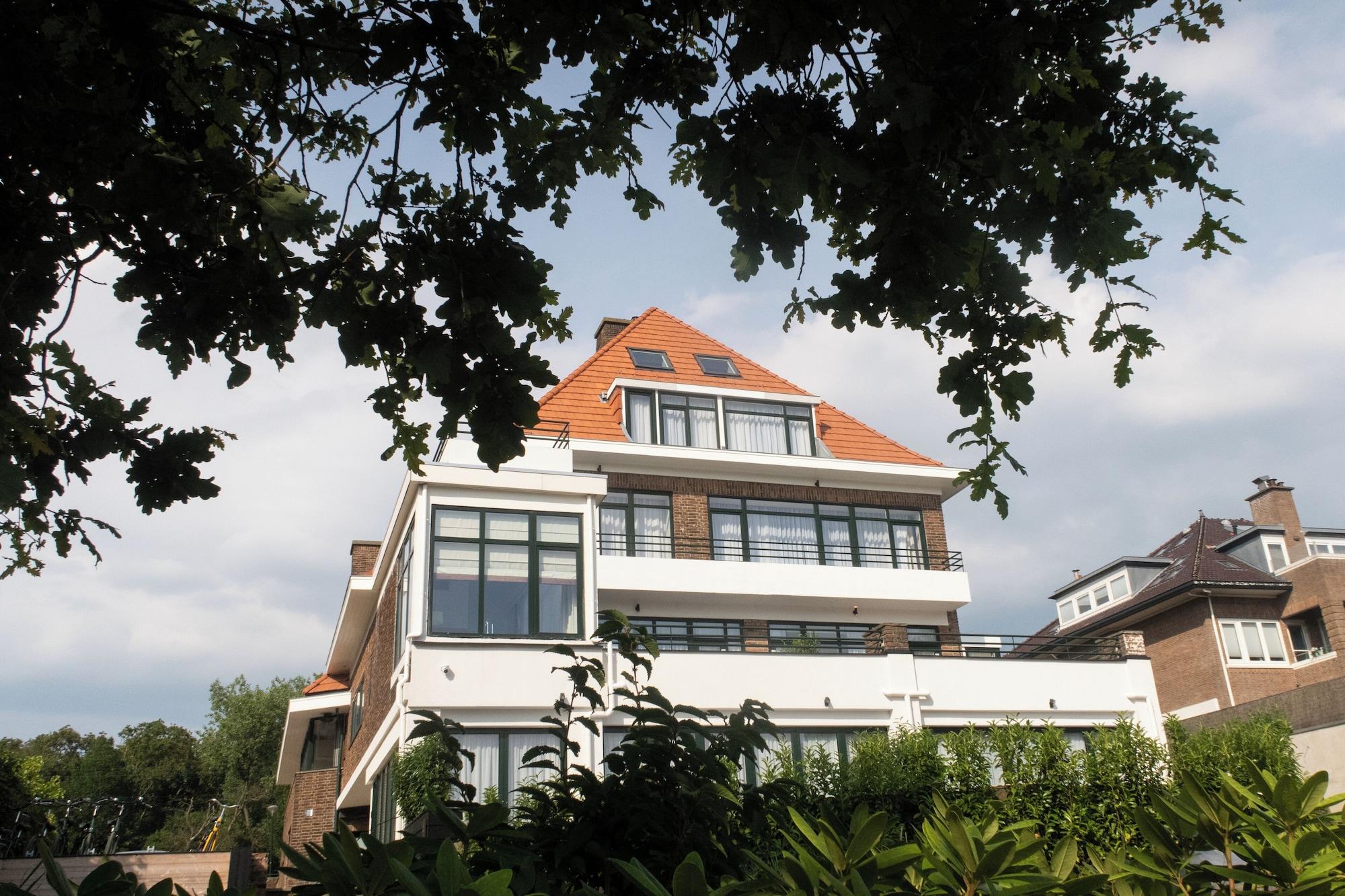 Vista Exterior By Friso