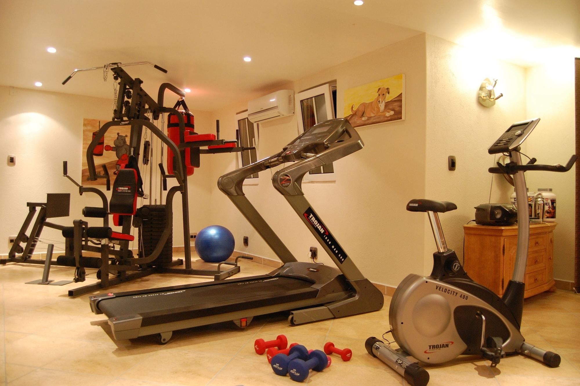 Gimnasio Kubu Safari Lodge