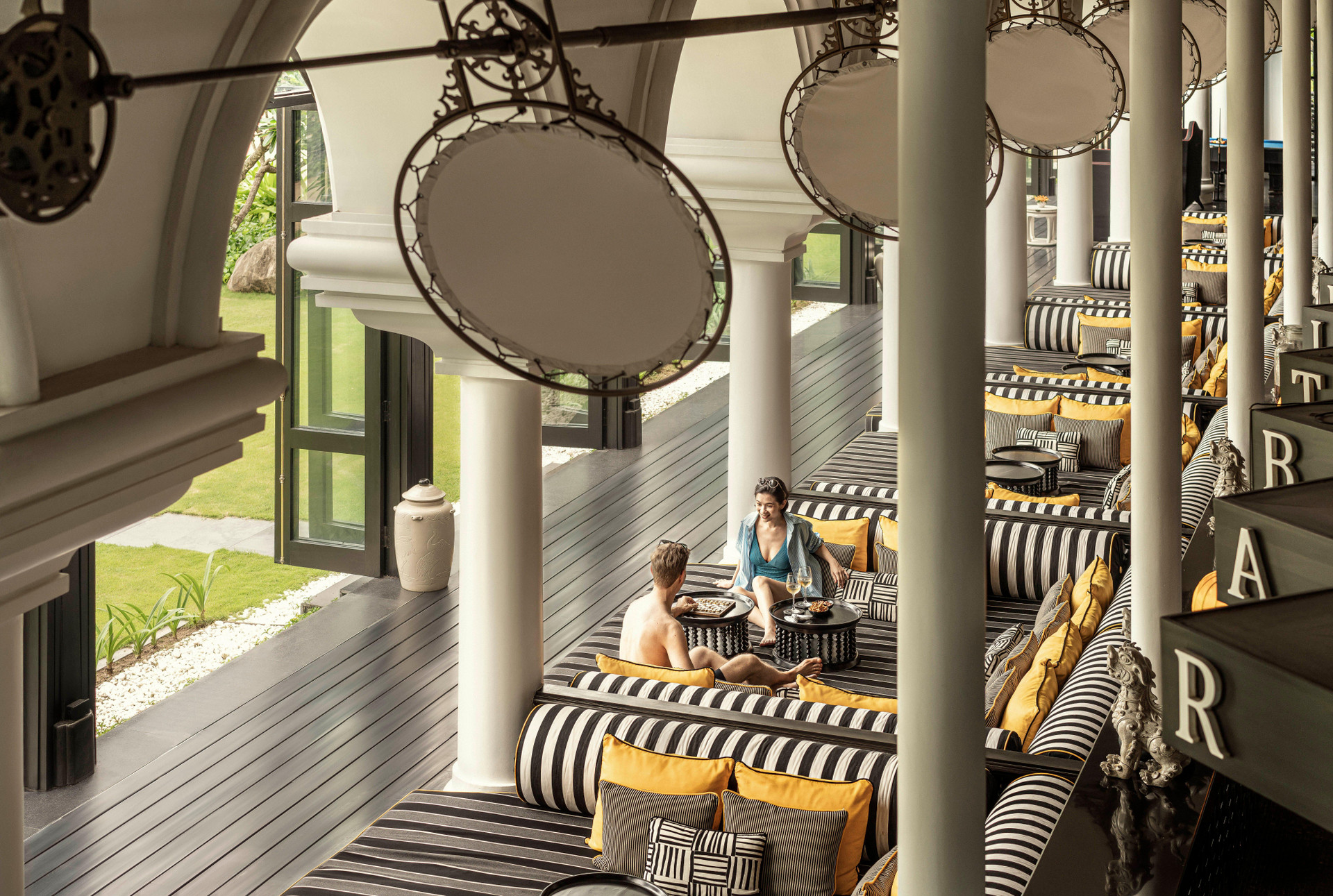 Restaurant InterContinental Danang Sun Peninsula Resort by IHG