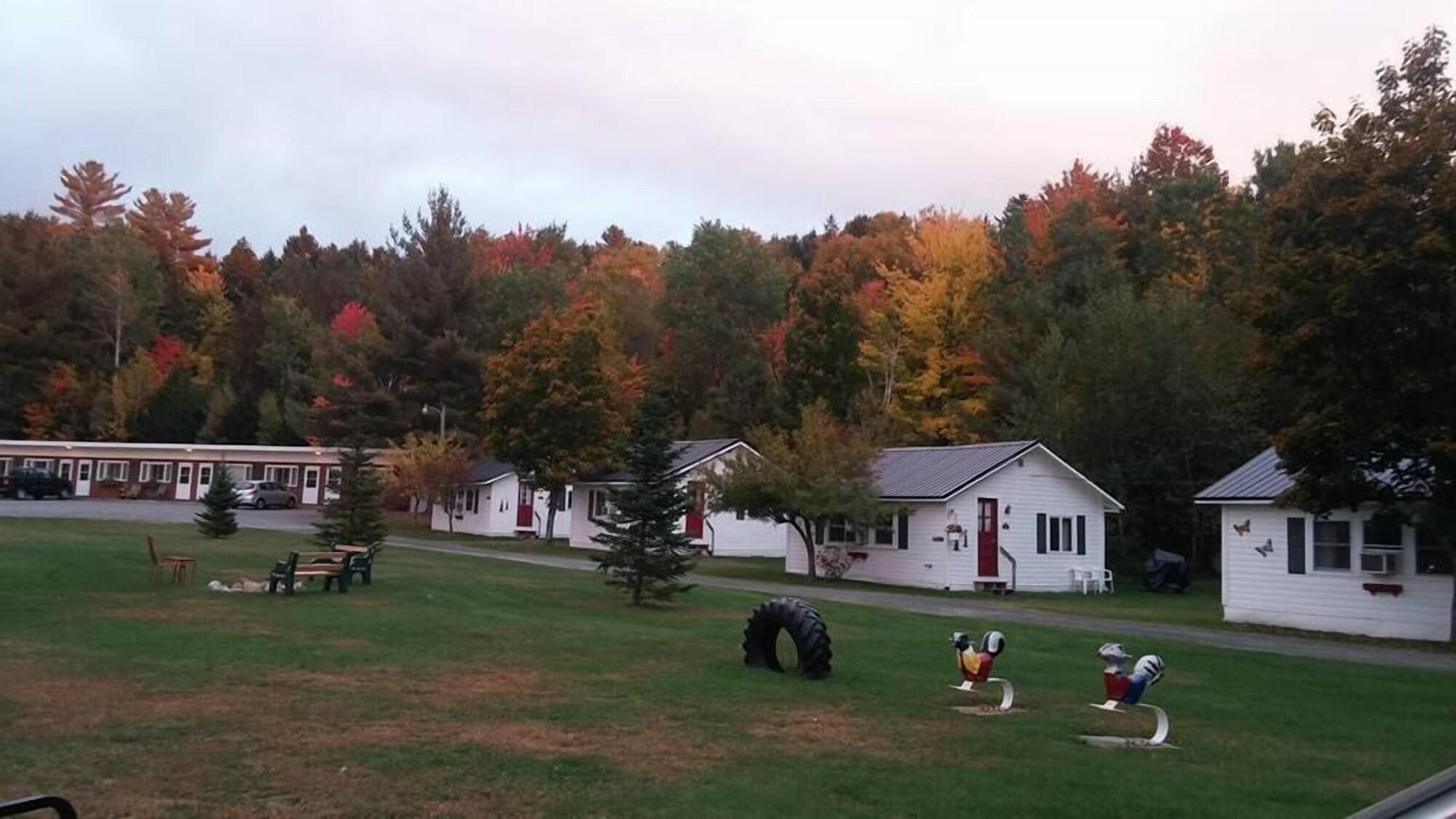 Varios Carroll Motel & Cottages
