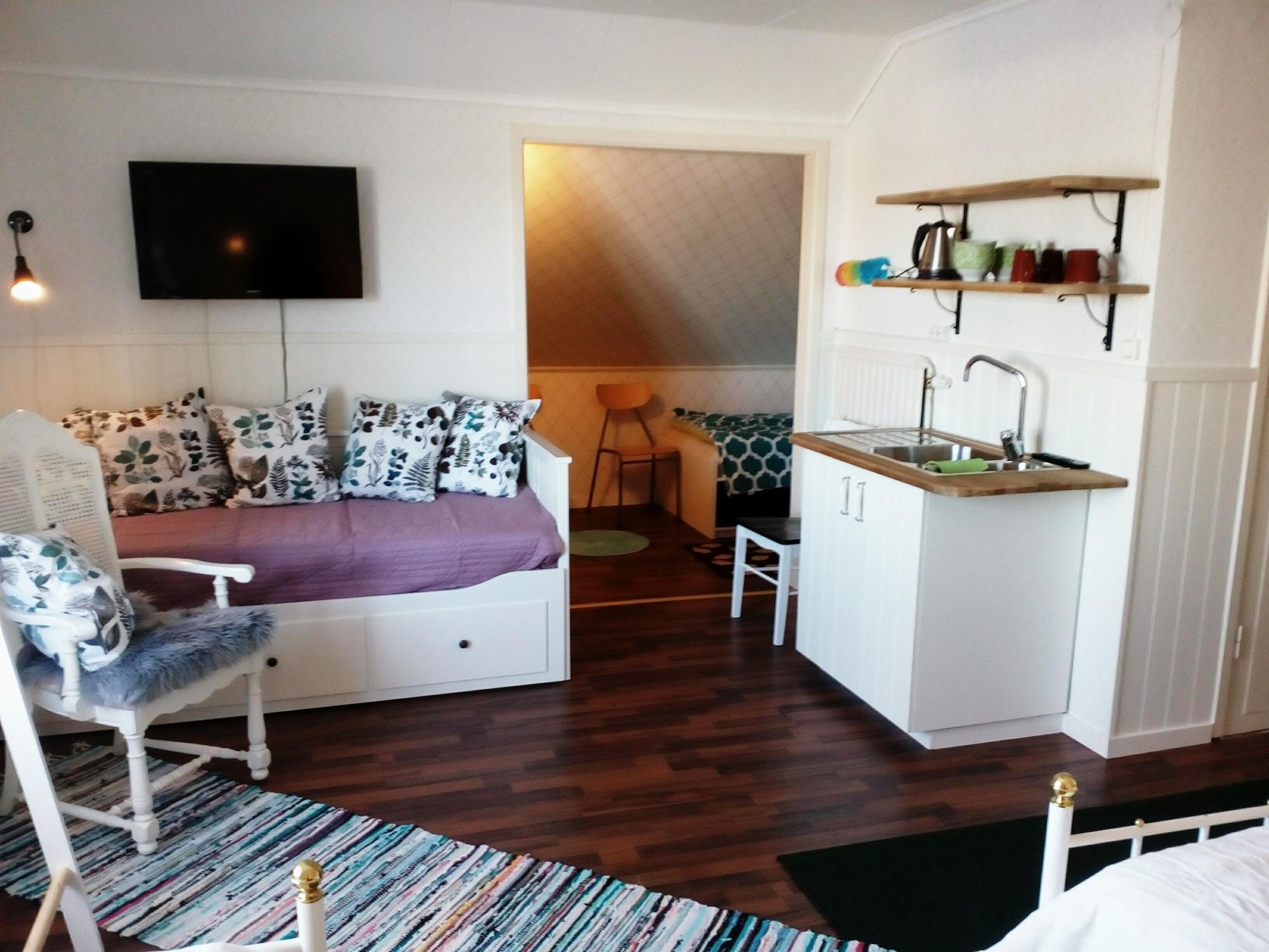 Varios Vandrarhemmet Hammar - Hostel
