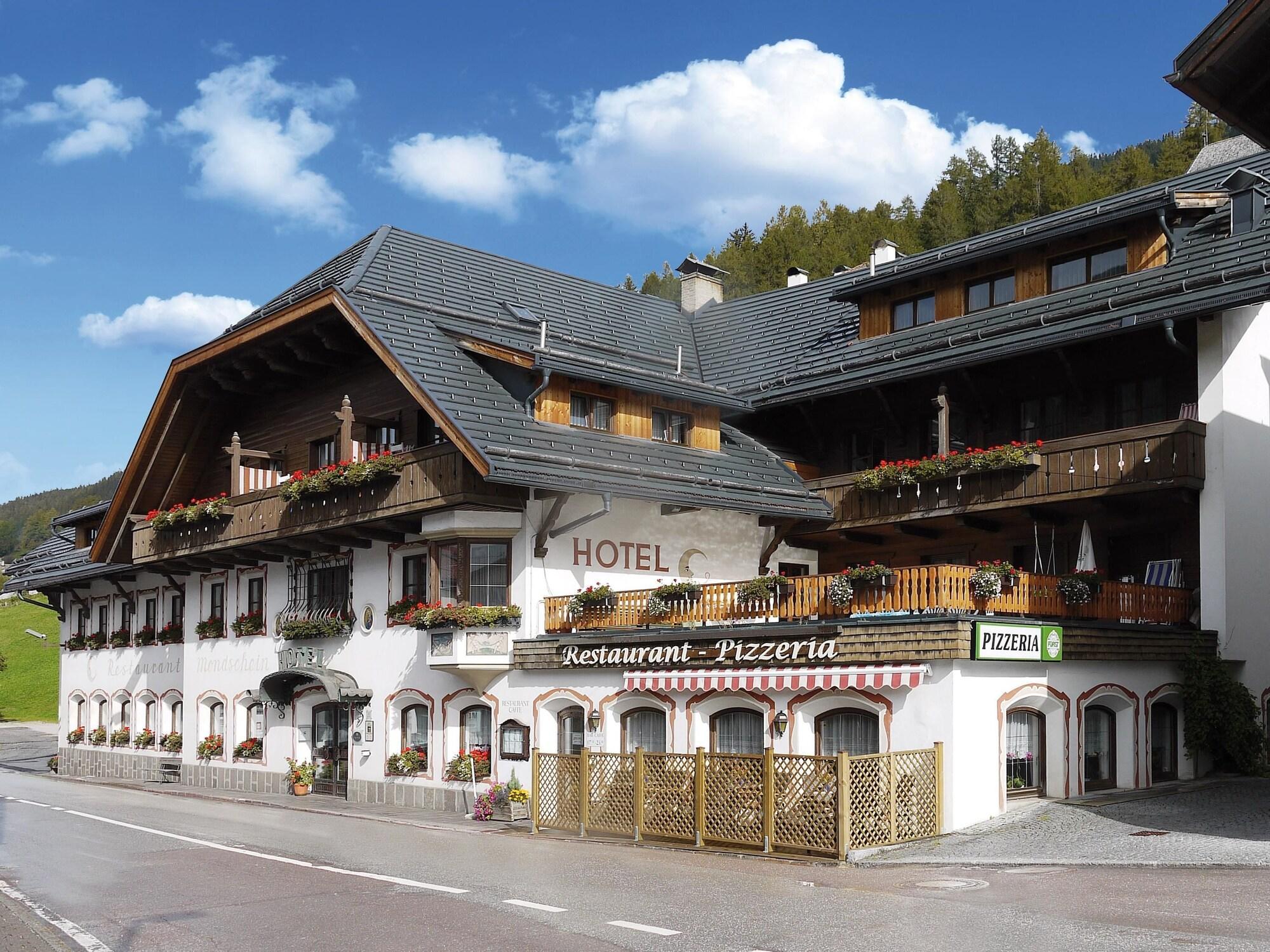 Vista Exterior Hotel Mondschein