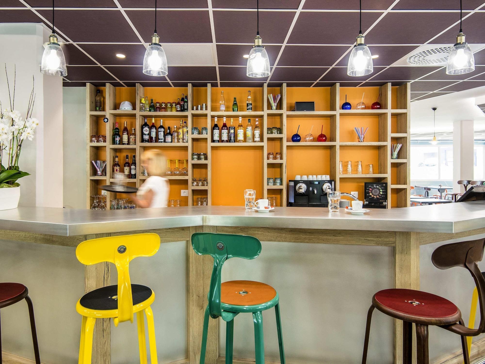 Bar/Salón ibis Styles Sallanches Pays du Mont-Blanc