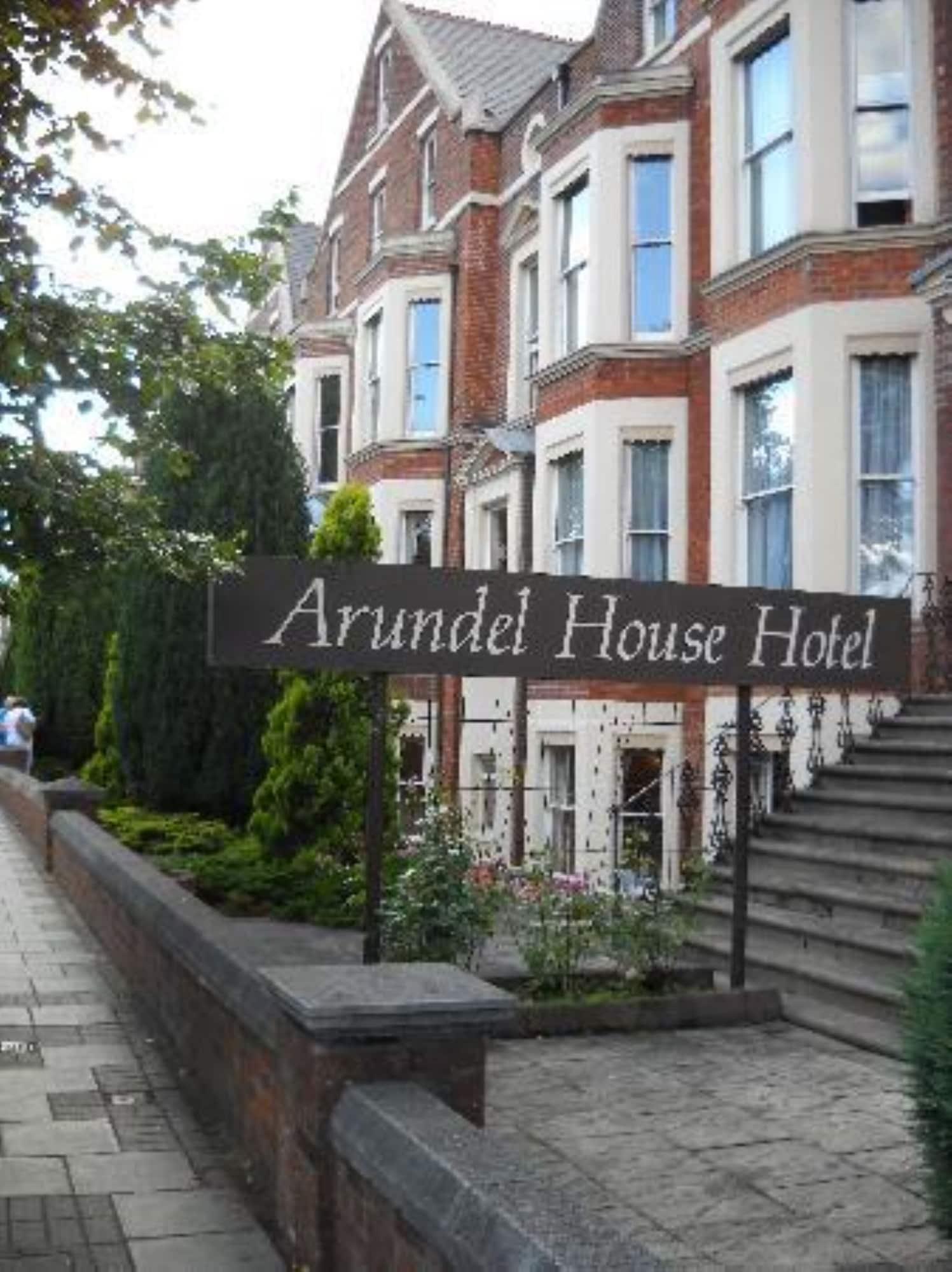 Vista Exterior Arundel House Hotel