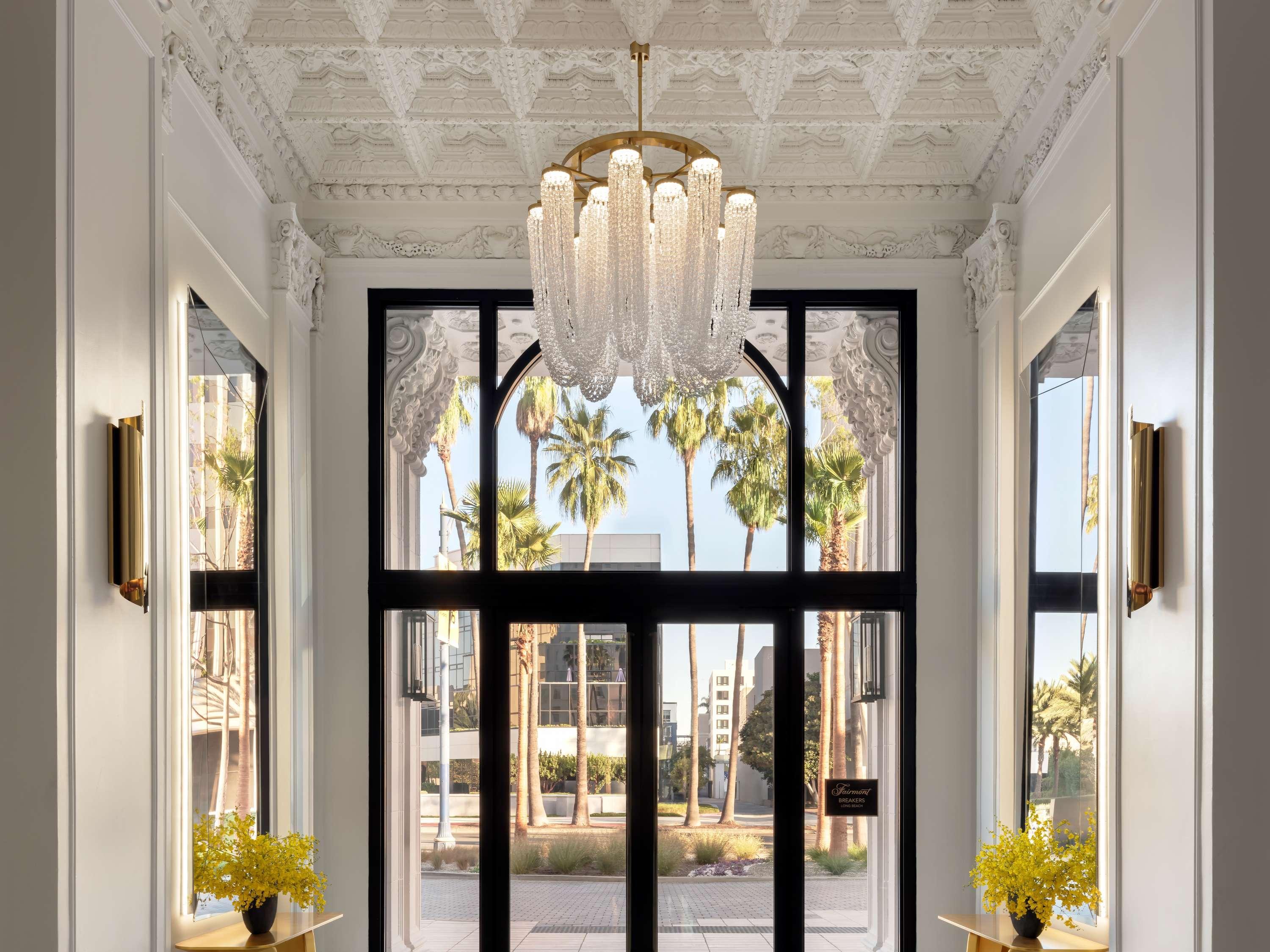 Vista Lobby Fairmont Breakers Long Beach