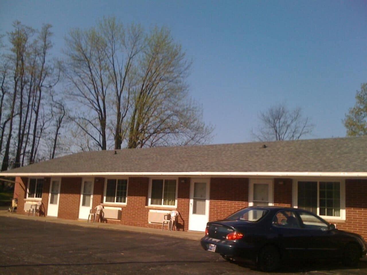 Varios Cool Springs Inn