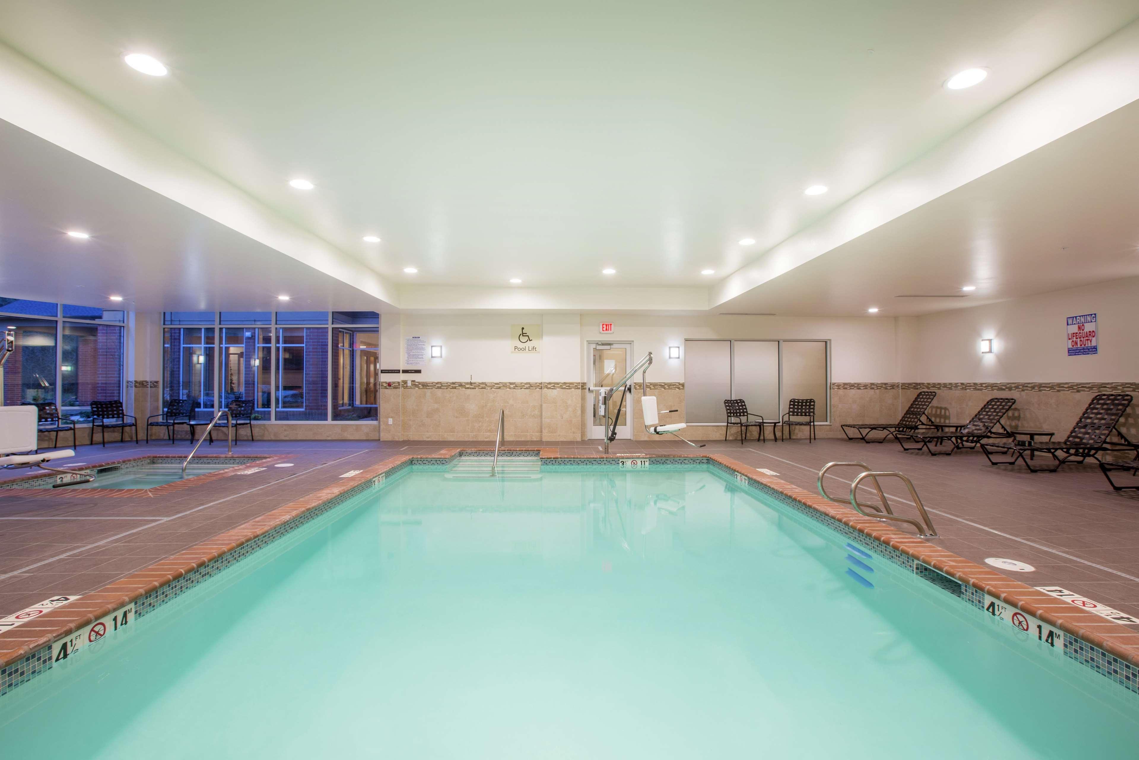 Vista Piscina Hilton Garden Inn Olympia