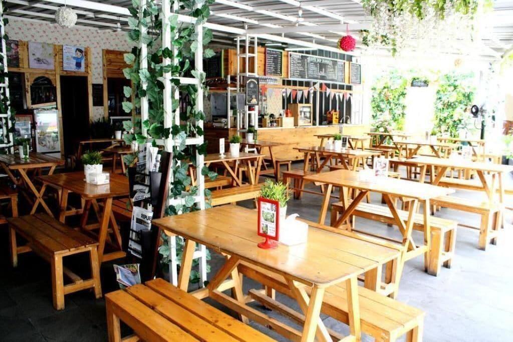 Bar/Salón Lingga Hotel