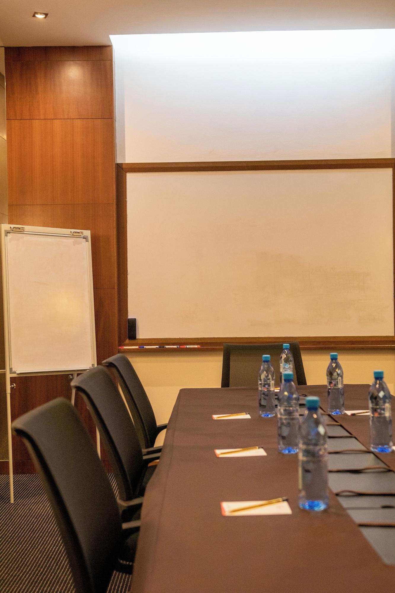 Sala de Reuniones Swiss Hotel Apartment