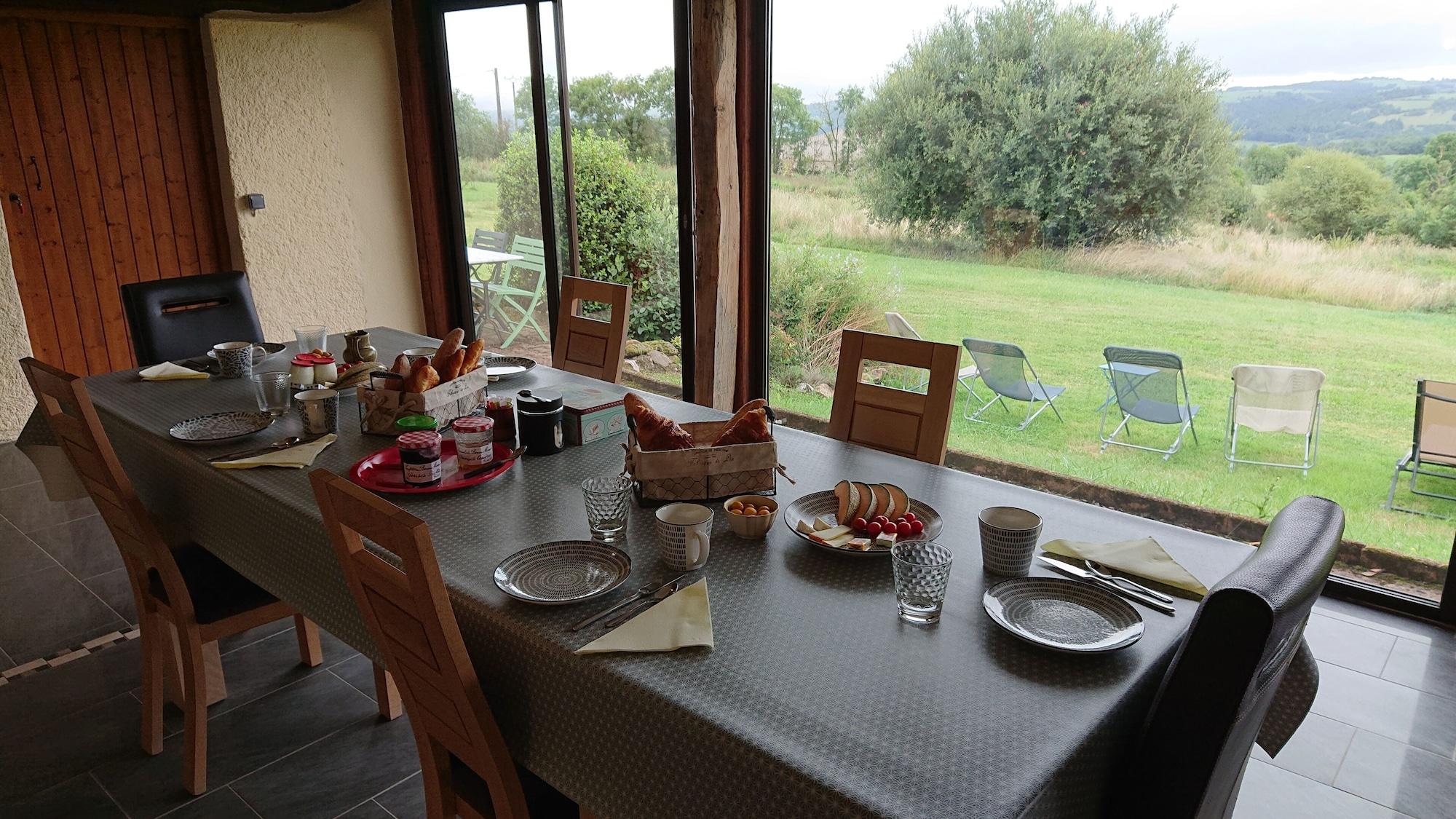 Restaurant Gîtes et Chambres d'Hôtes Peyrecout Tarn