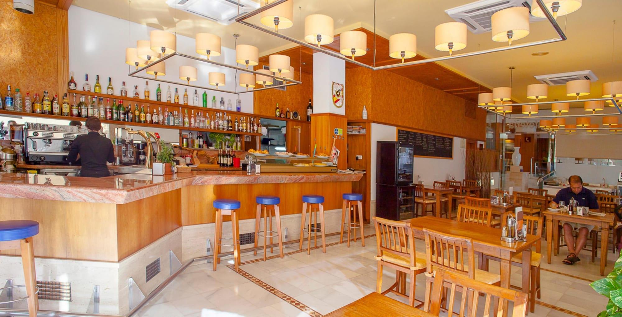 Bar/Salón Duquesa Playa Aparthotel