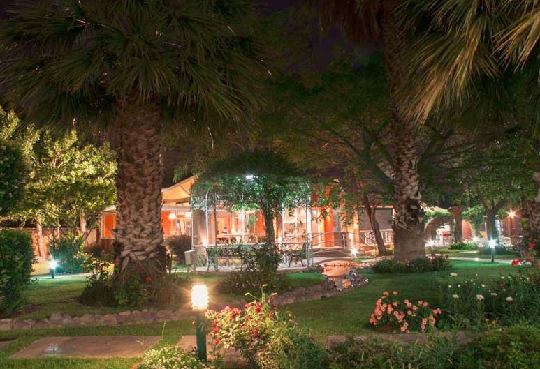 Vista Exterior Apart Hotel Villa Don Tomas