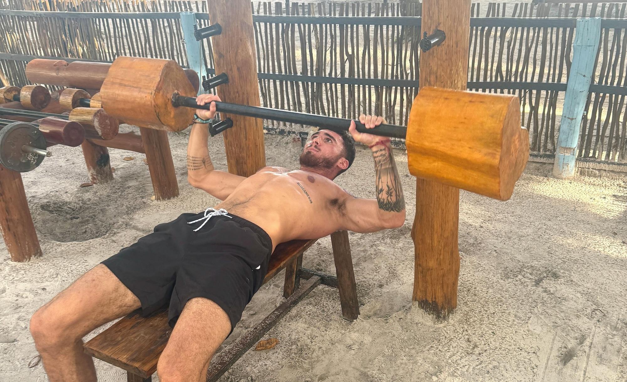 Gimnasio Mad Monkey Koh Rong