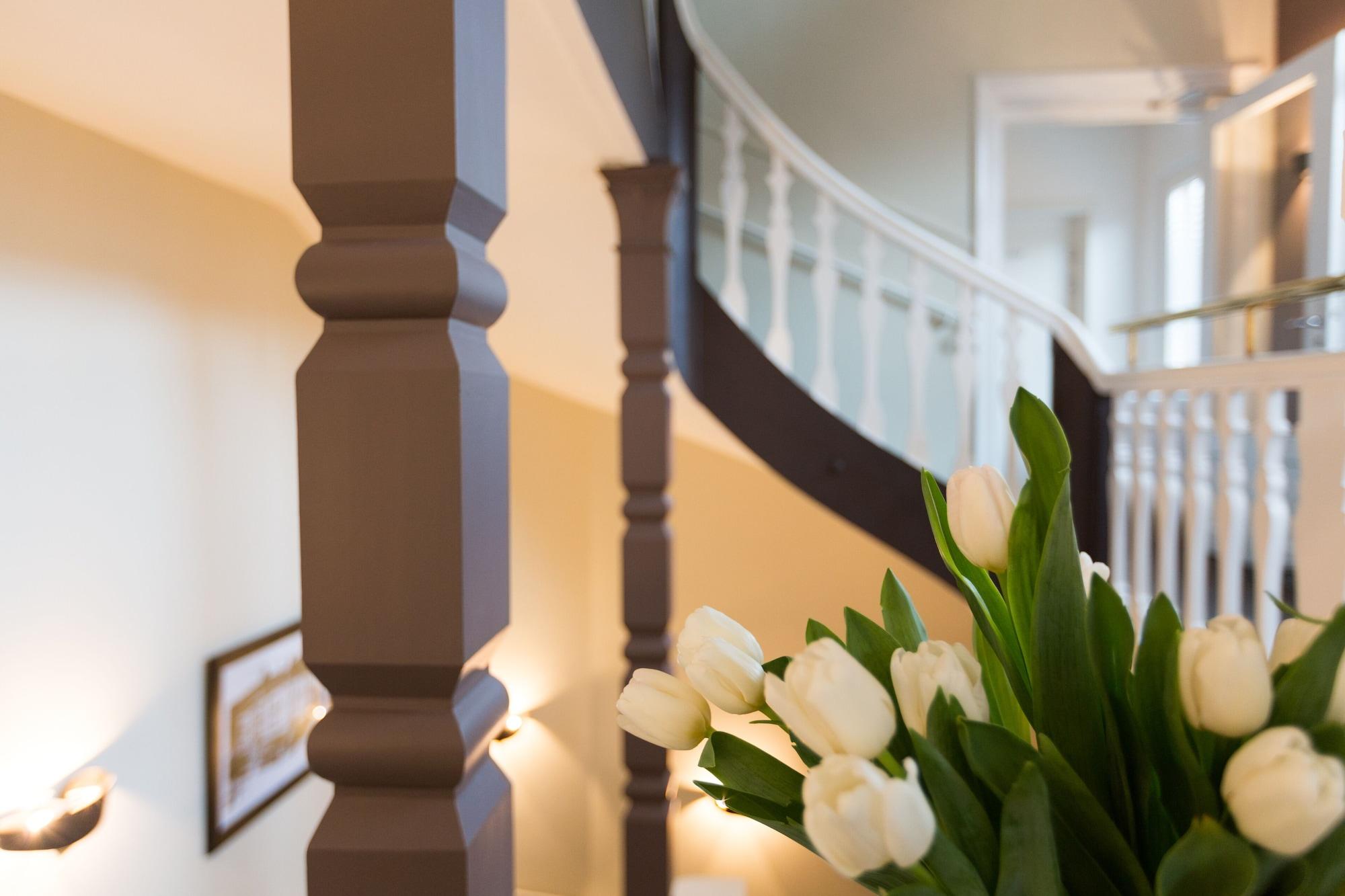 Varios Hotel SONATA