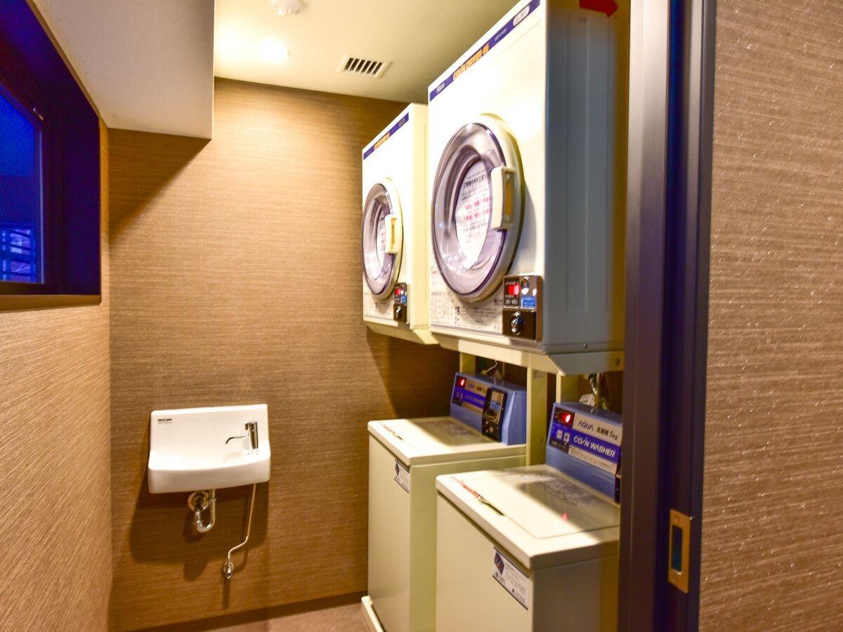 Instalaciones Recreativas Livemax Fukuoka Tenjin-west